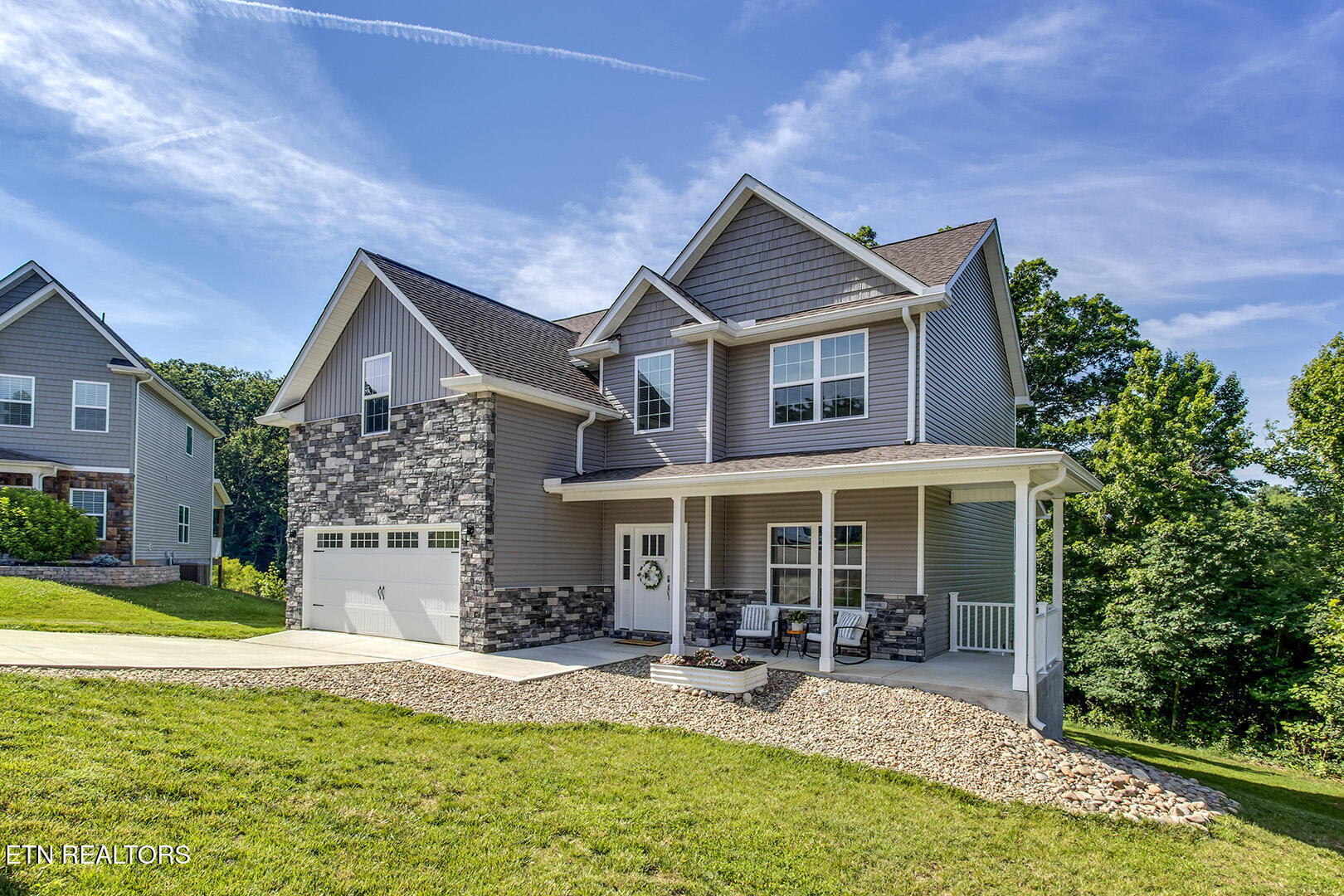 3229 Oakwood Hills Lane