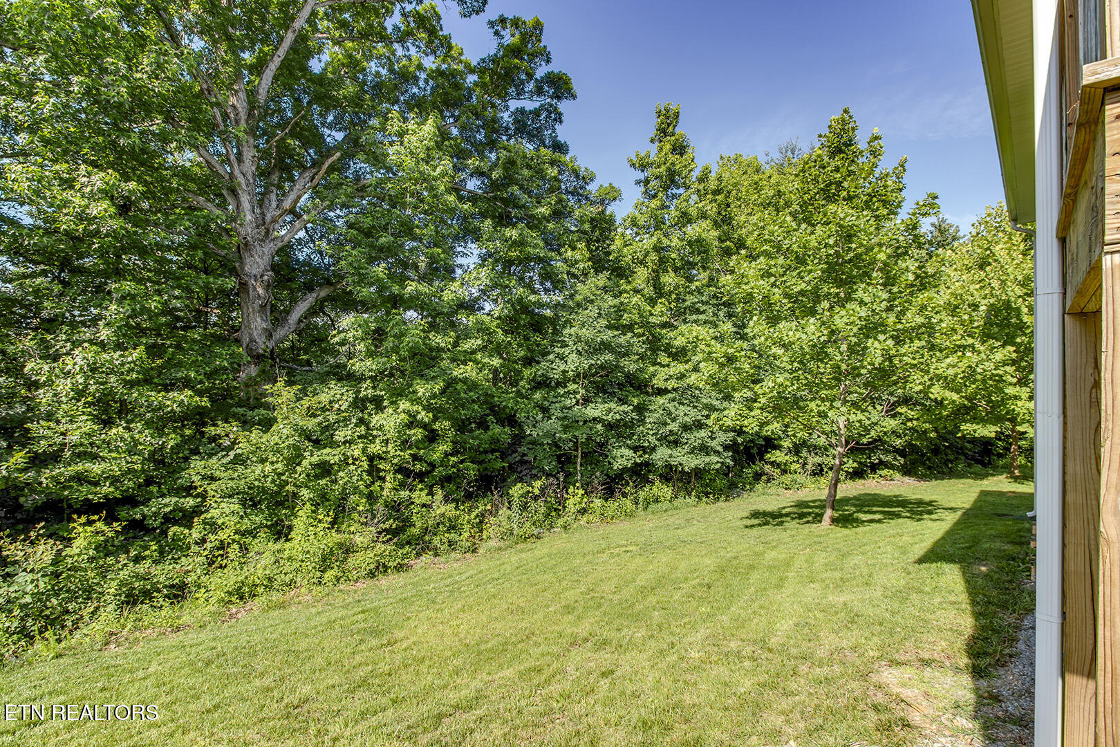 3229 Oakwood Hills Lane