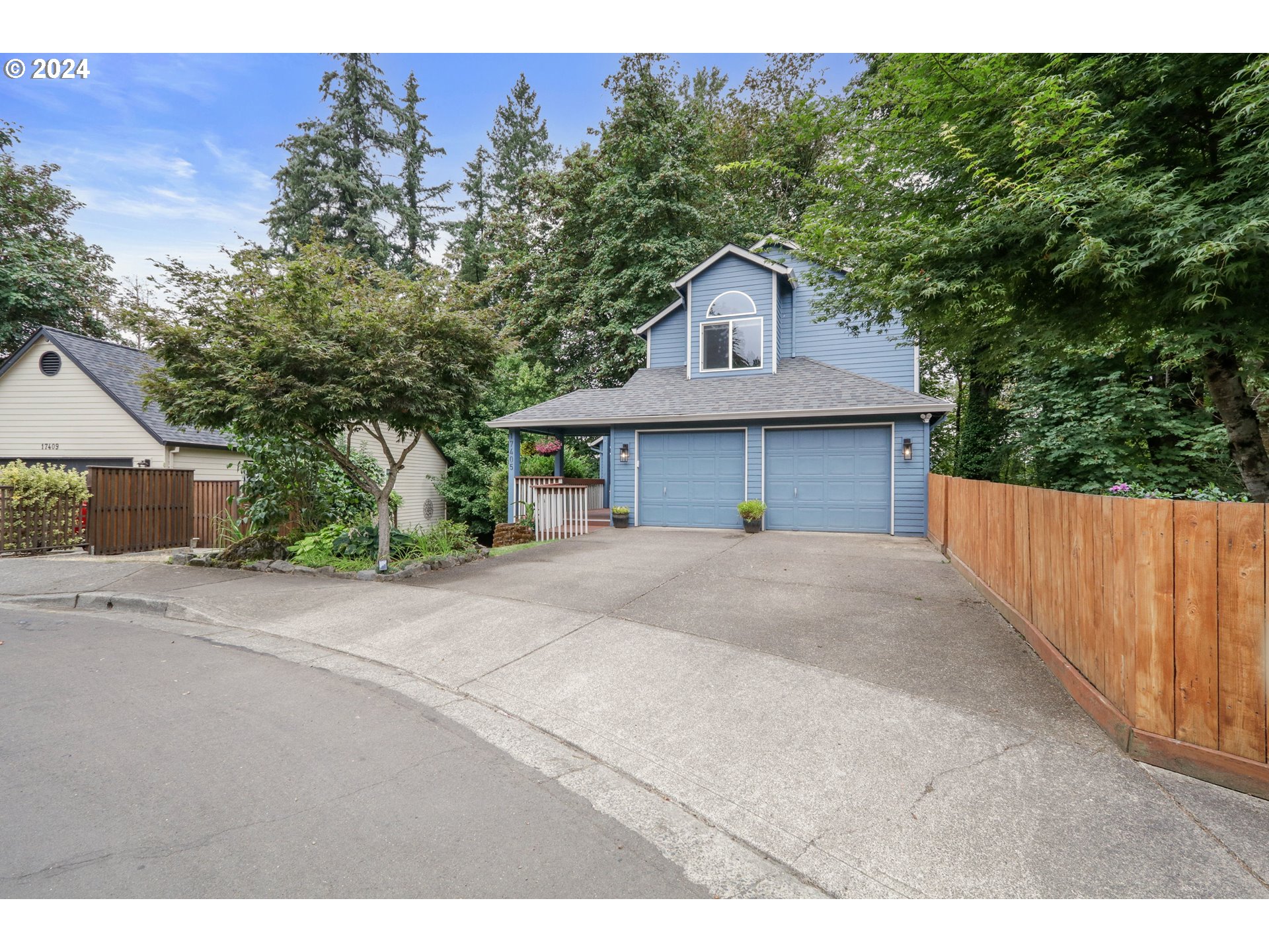 17405 WAKE ROBIN CIR