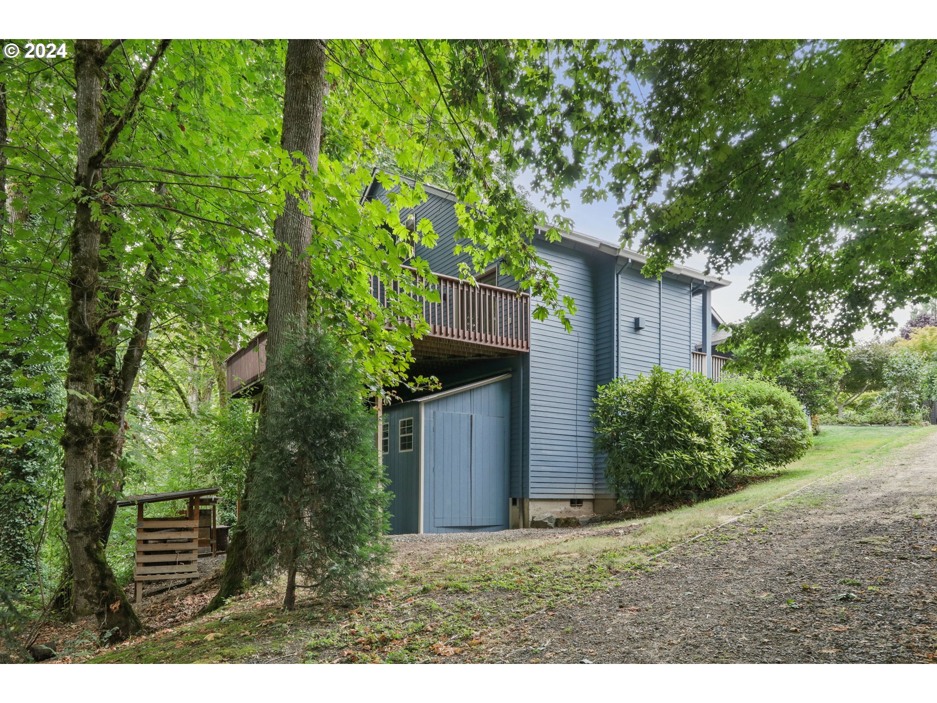 17405 WAKE ROBIN CIR