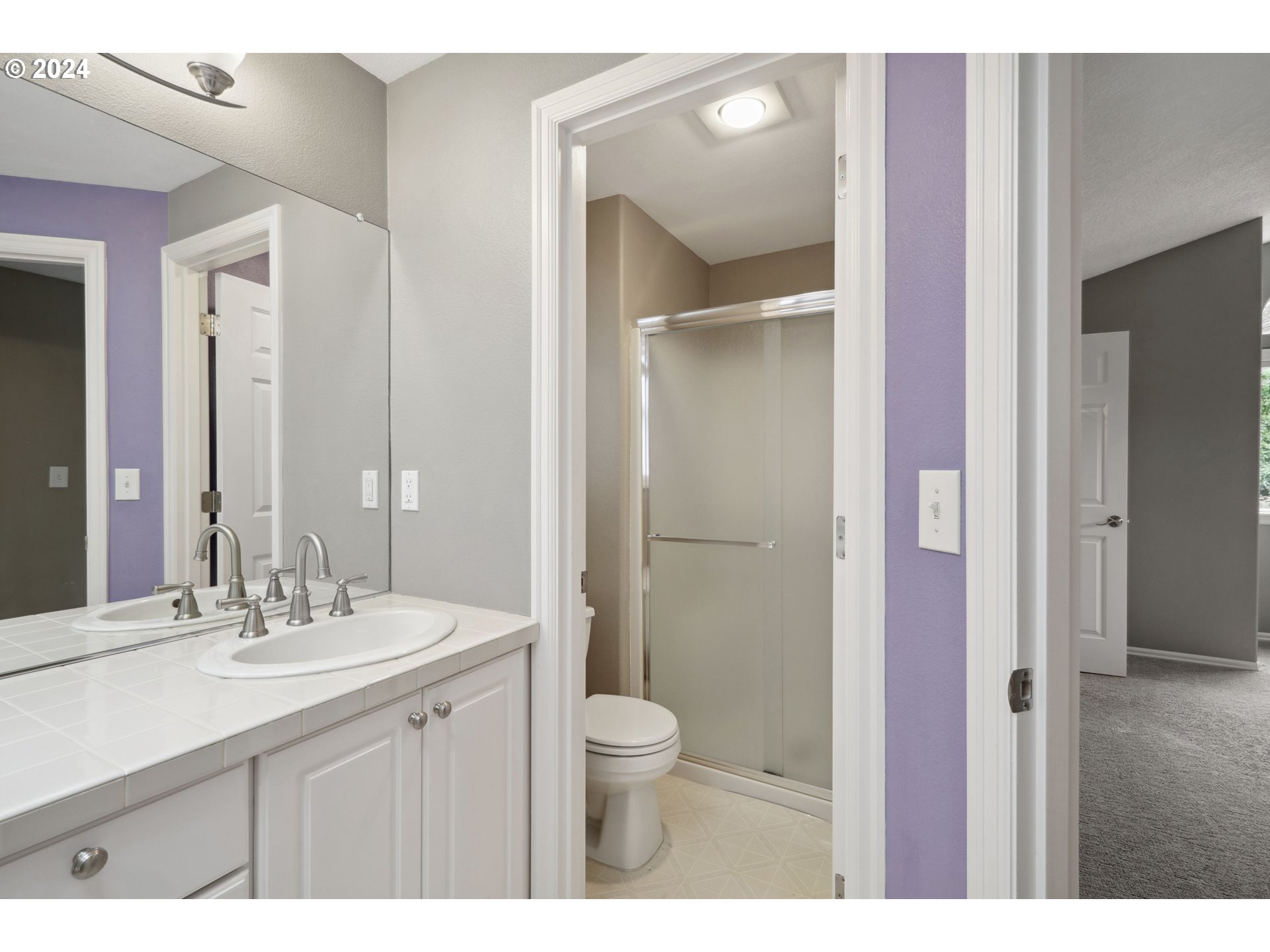 17405 WAKE ROBIN CIR