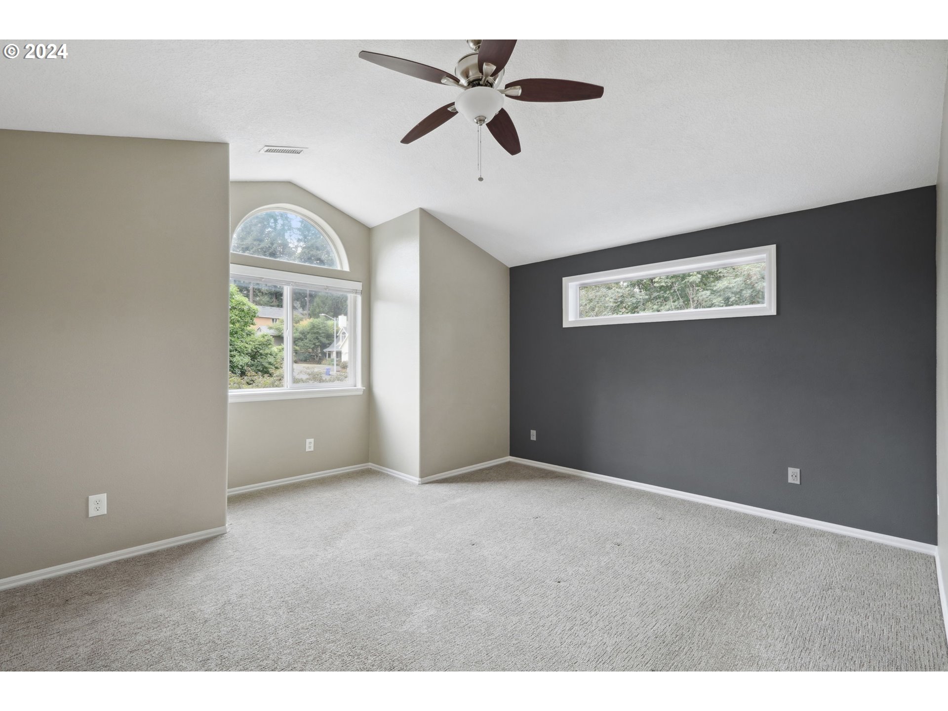 17405 WAKE ROBIN CIR