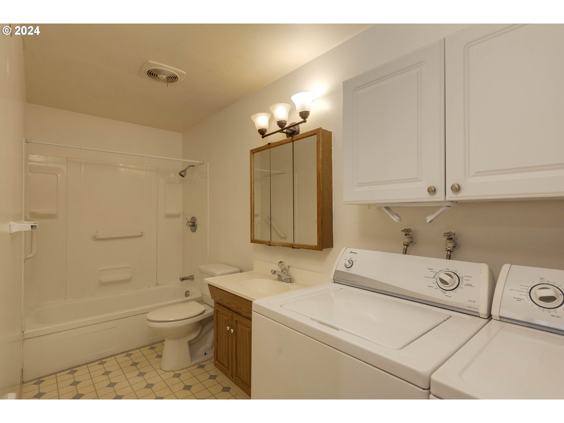 2744/2746 SE 33RD PL