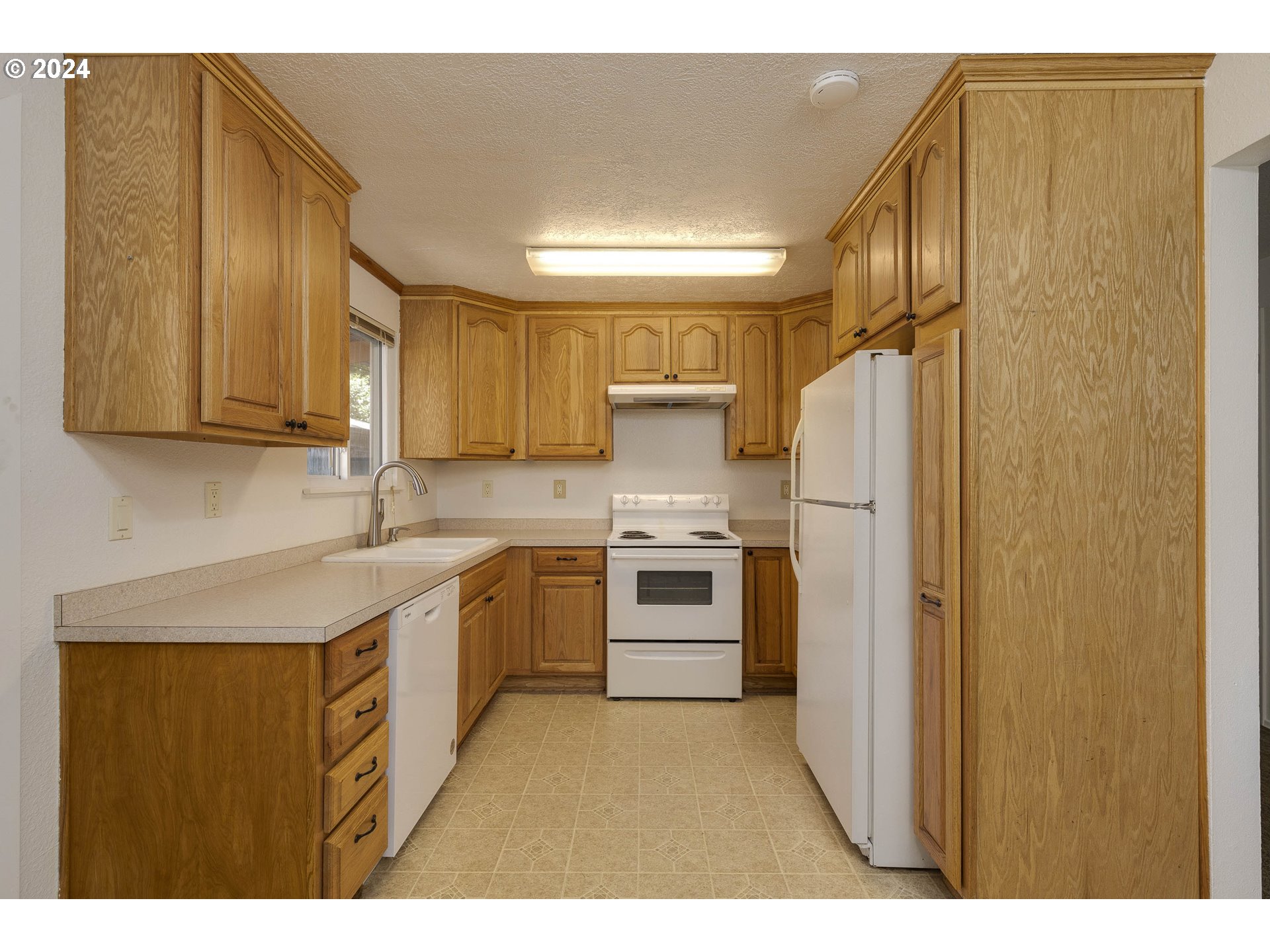 2744/2746 SE 33RD PL