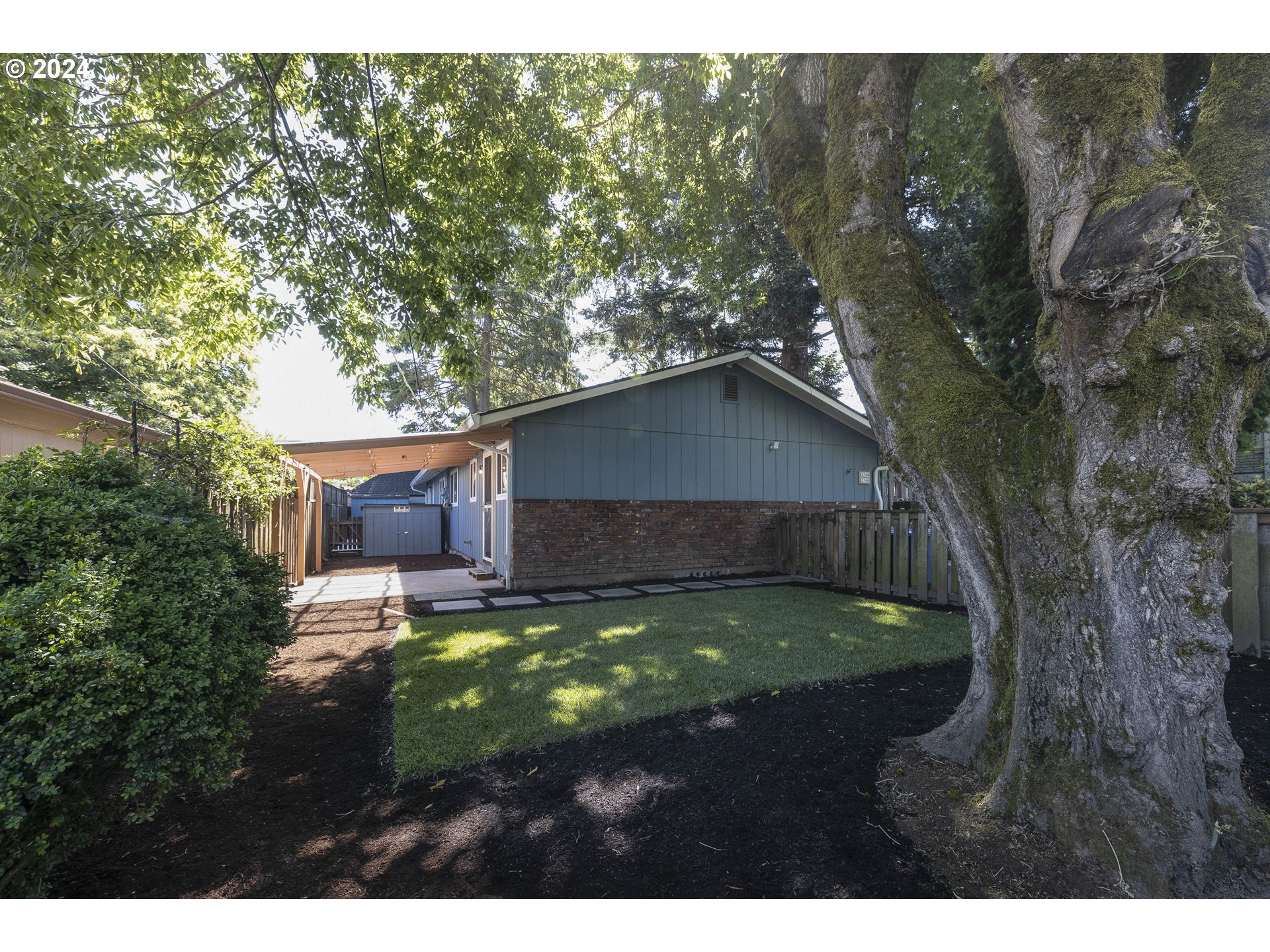 2744/2746 SE 33RD PL