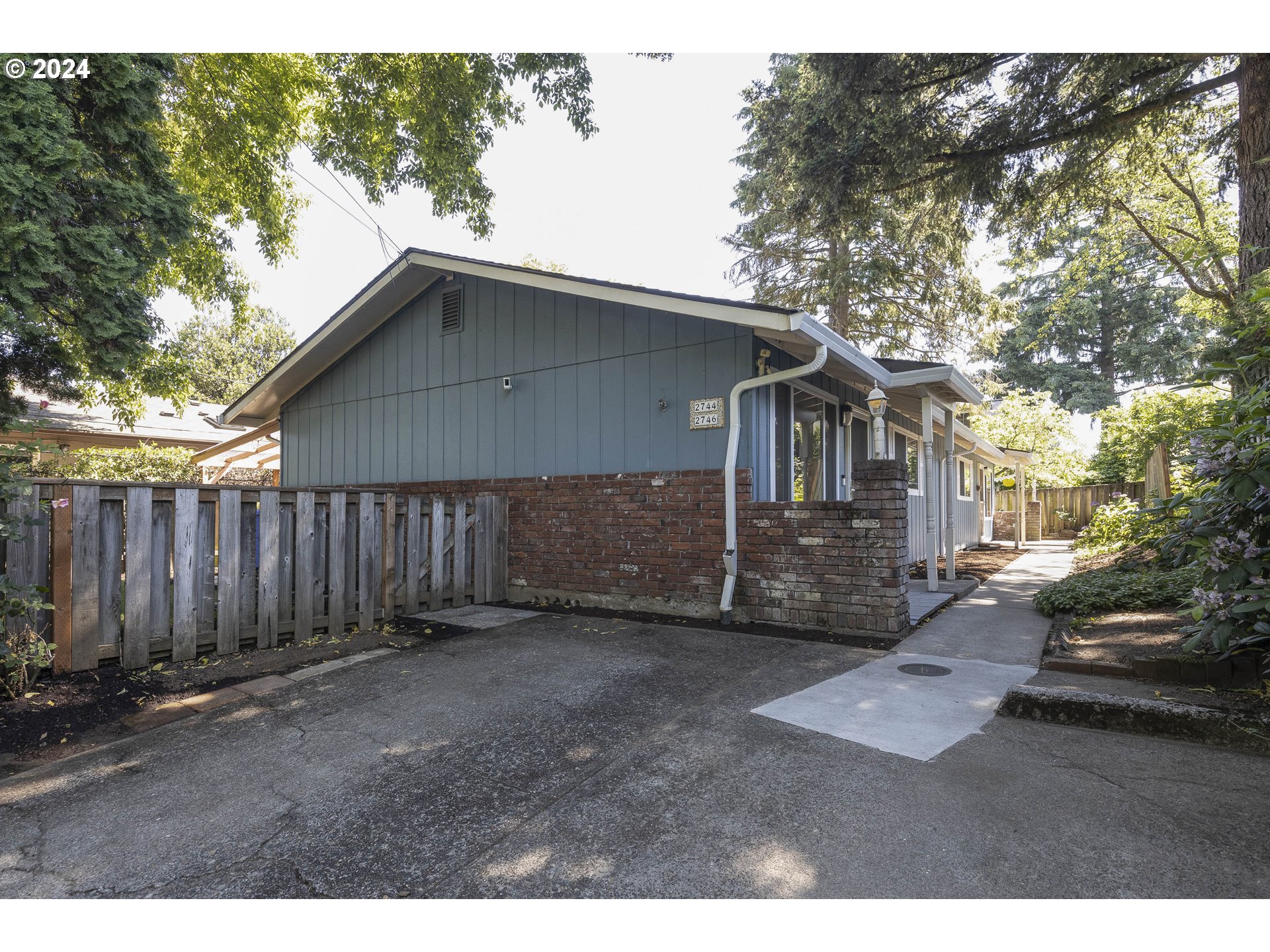 2744/2746 SE 33RD PL