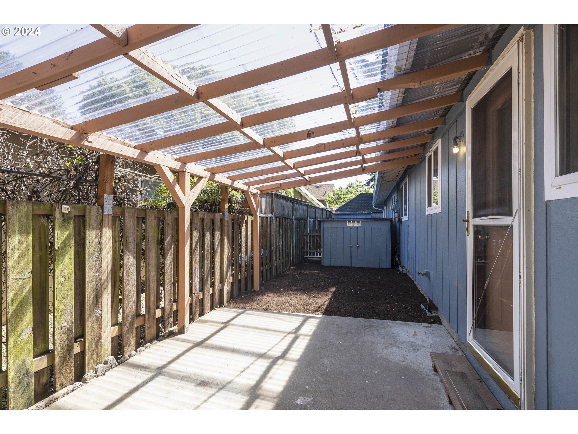 2744/2746 SE 33RD PL