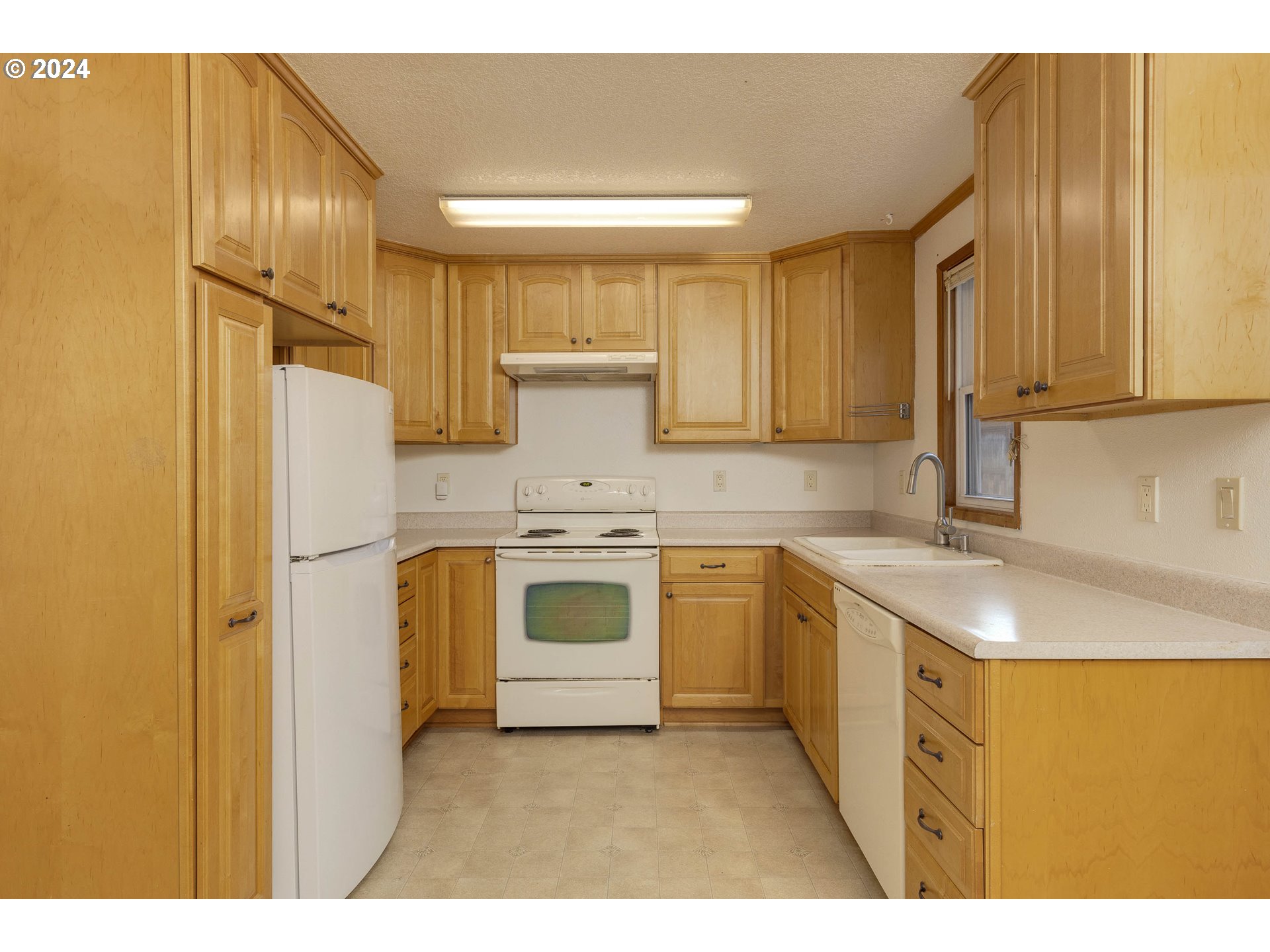 2744/2746 SE 33RD PL