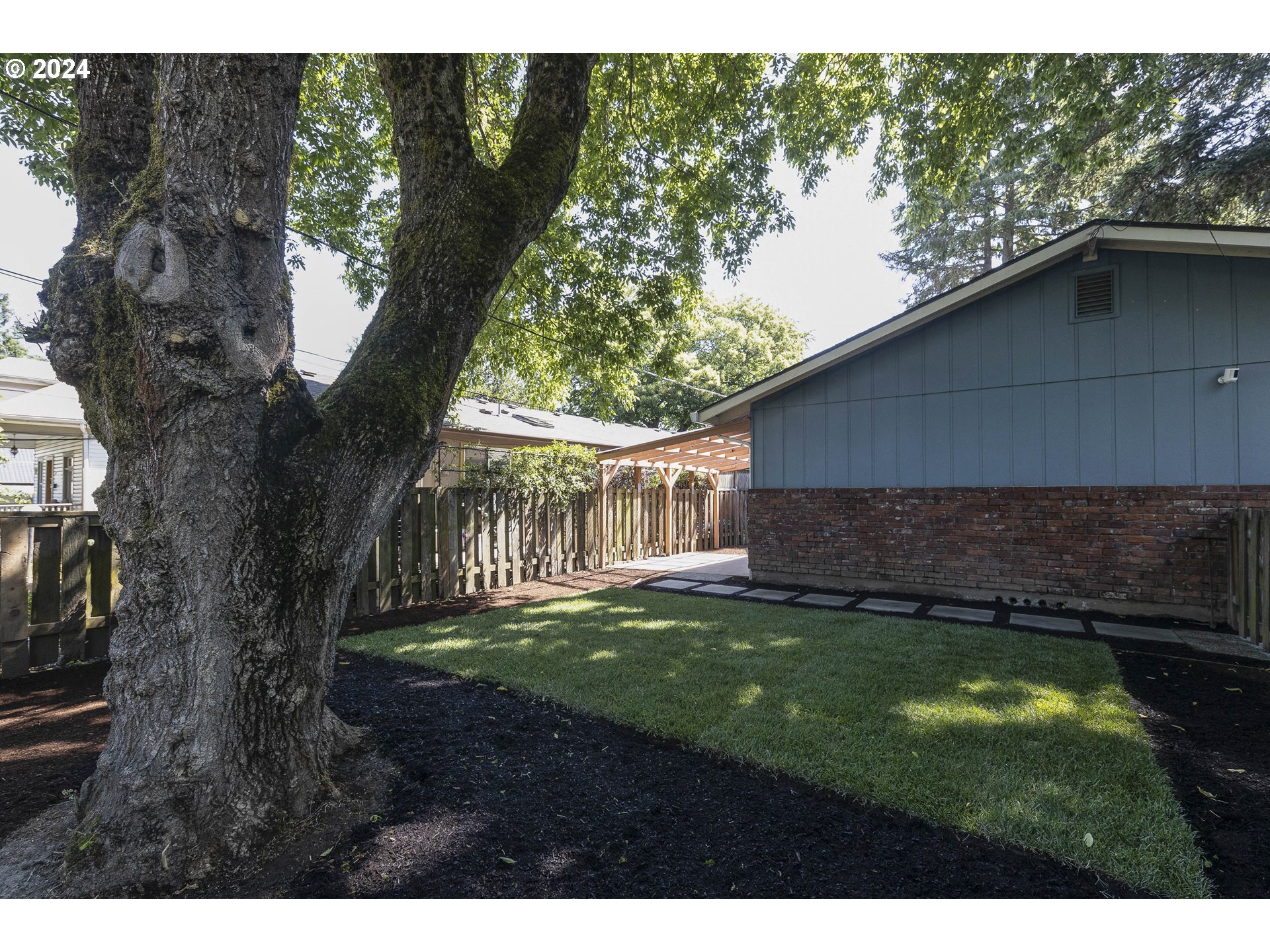 2744/2746 SE 33RD PL