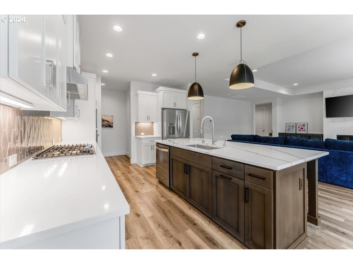 15103 NE 98TH CIR
