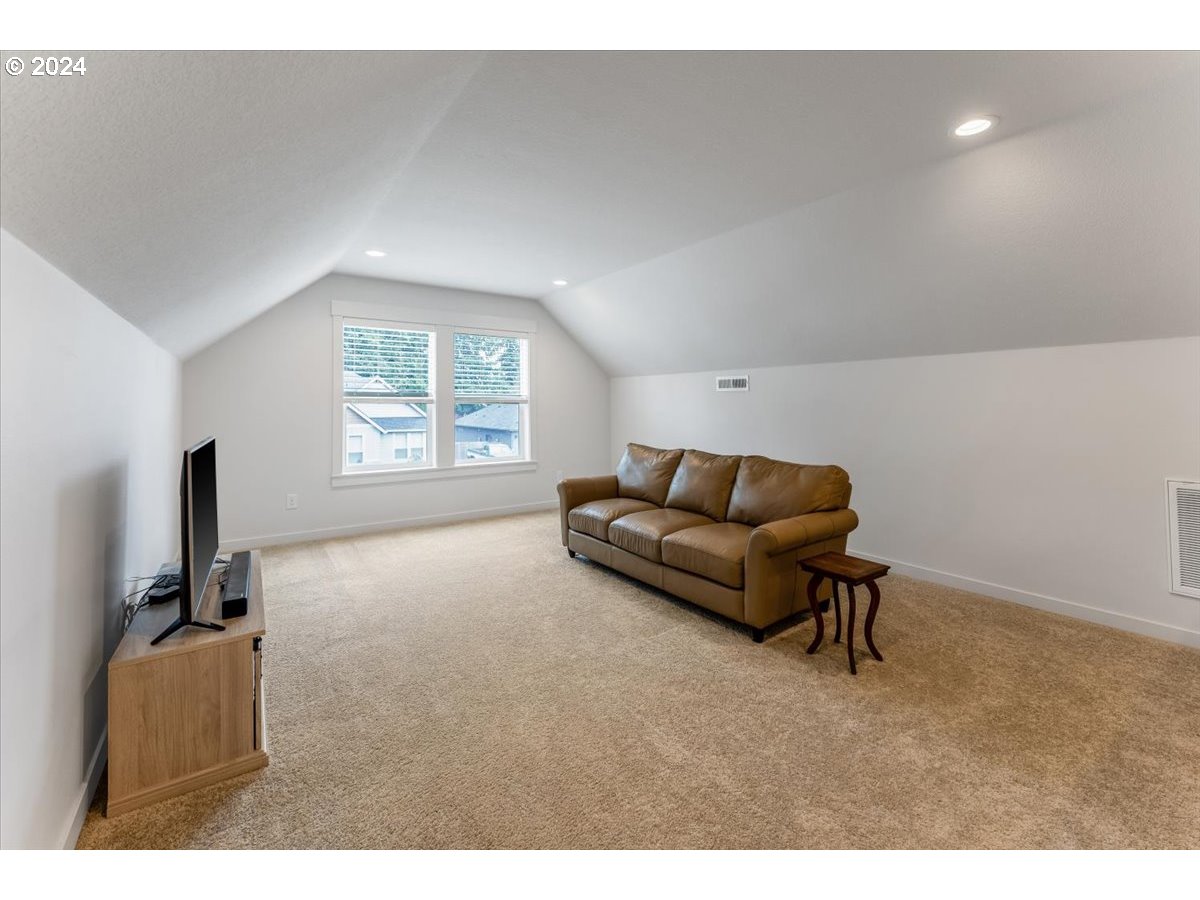 15103 NE 98TH CIR