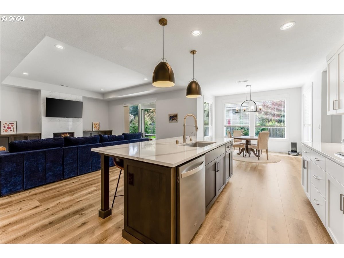 15103 NE 98TH CIR