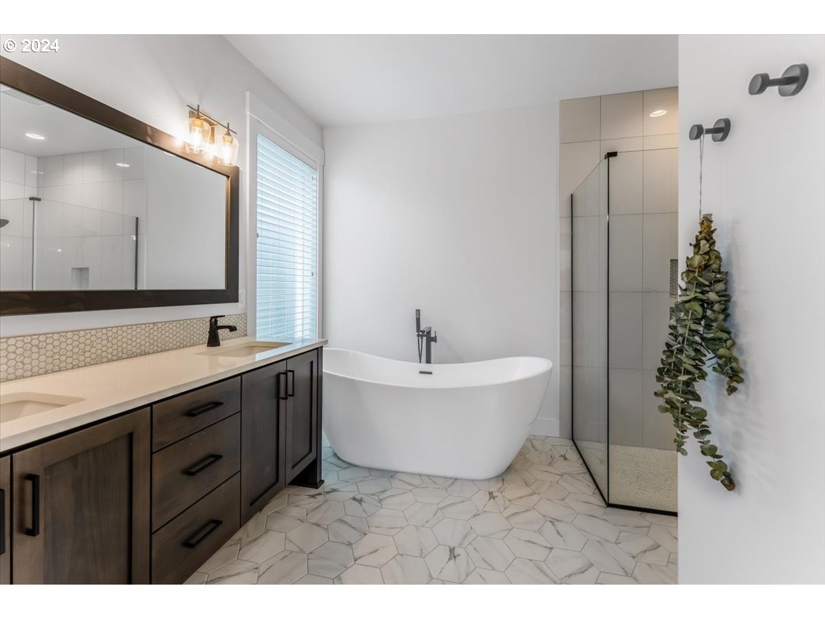 15103 NE 98TH CIR