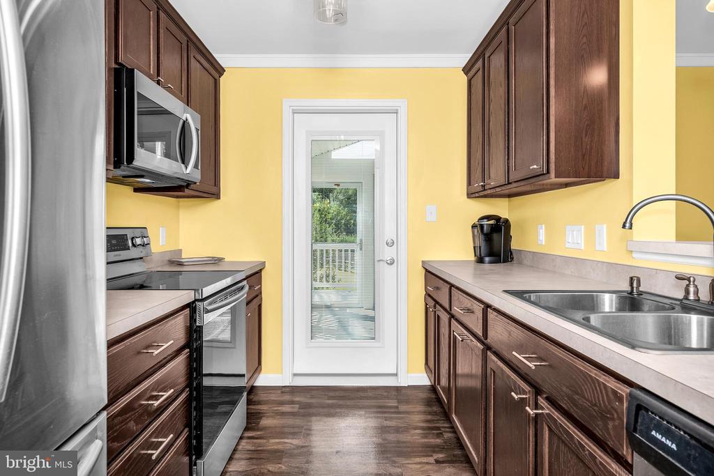 121 MARSHY ROAD
