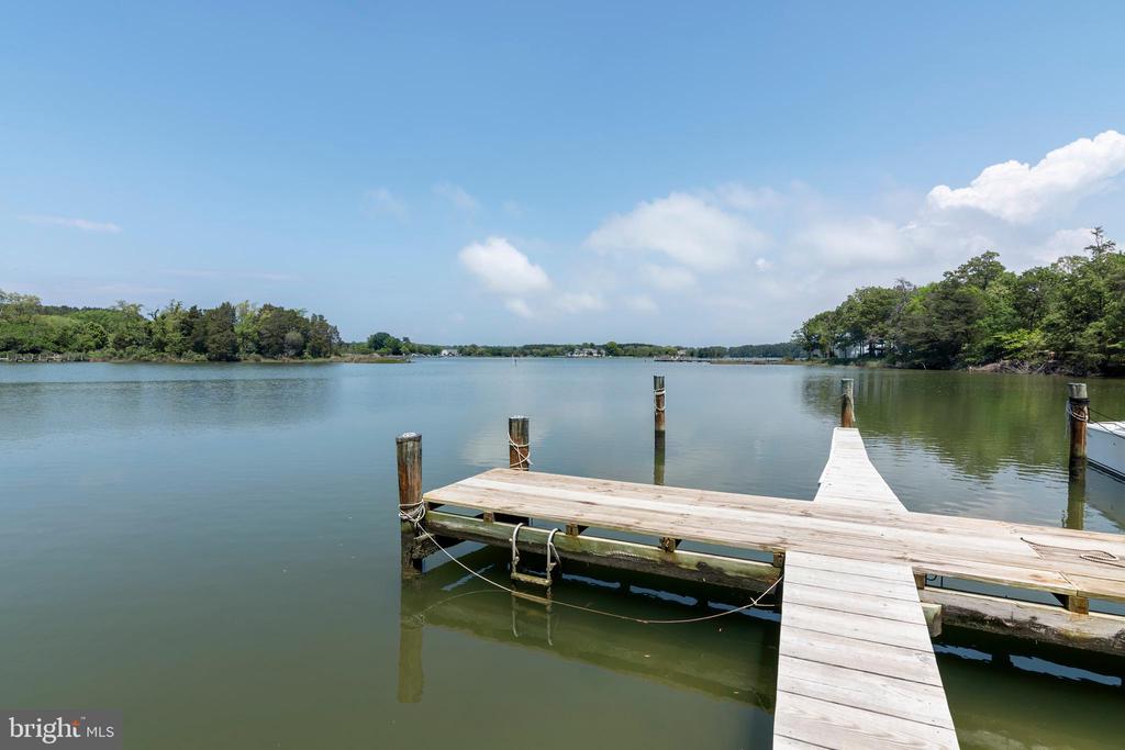 HOLLY WOODS ROAD
