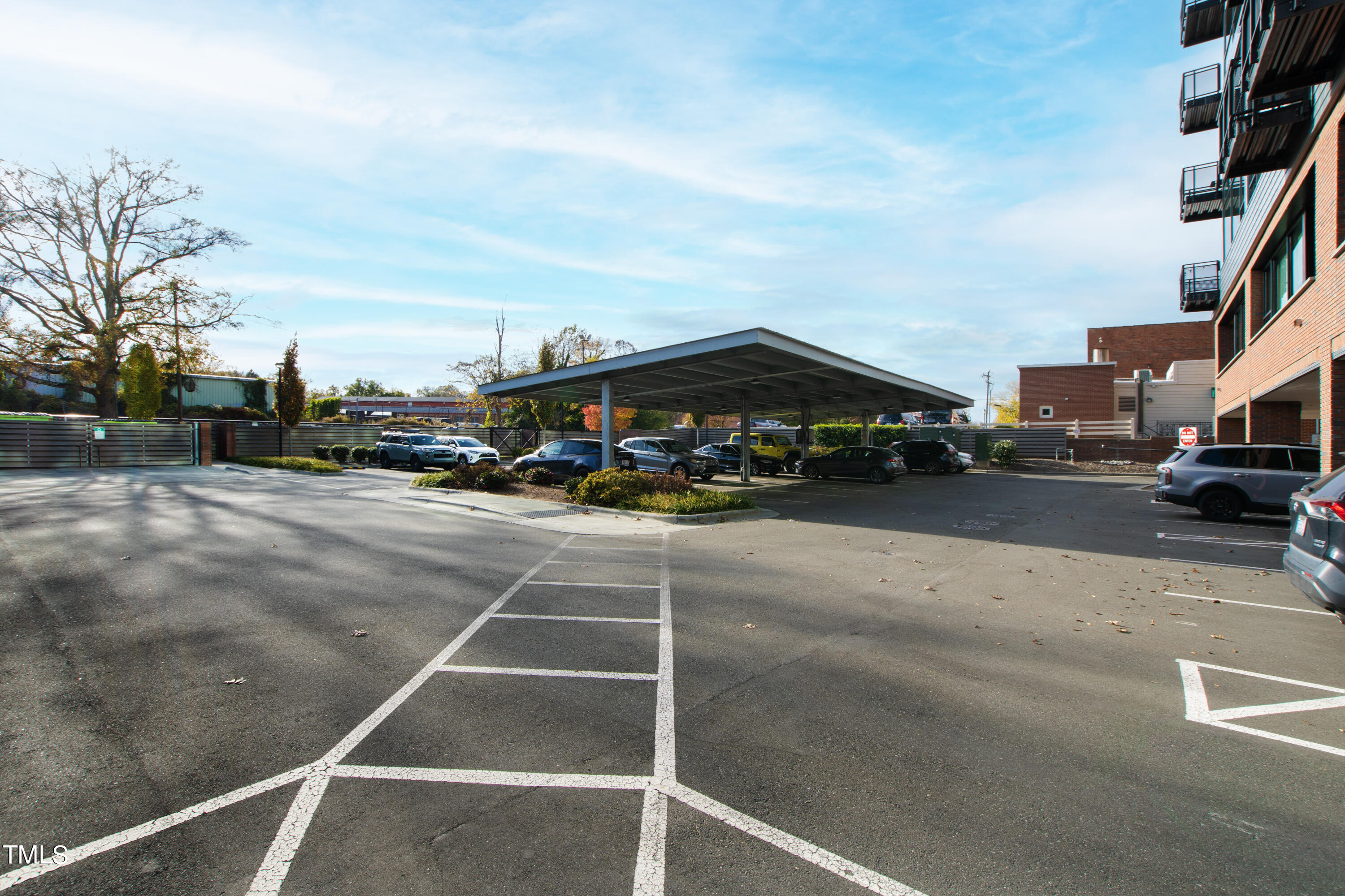 1105 W Main St Street # 402