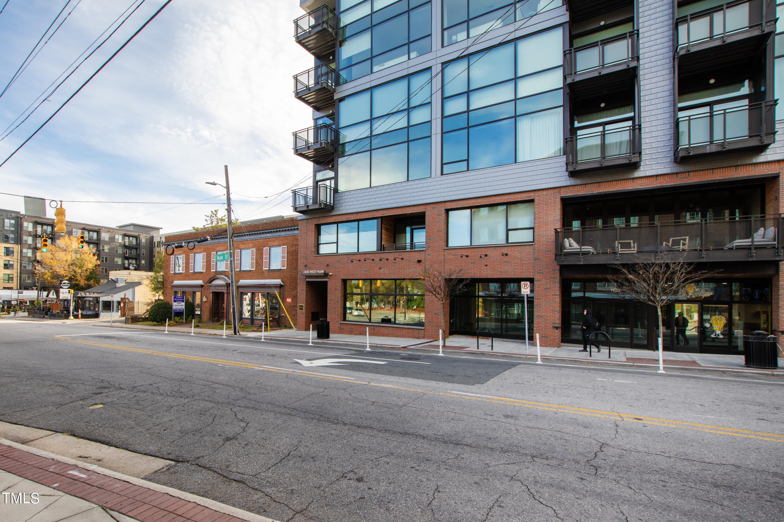 1105 W Main St Street # 402