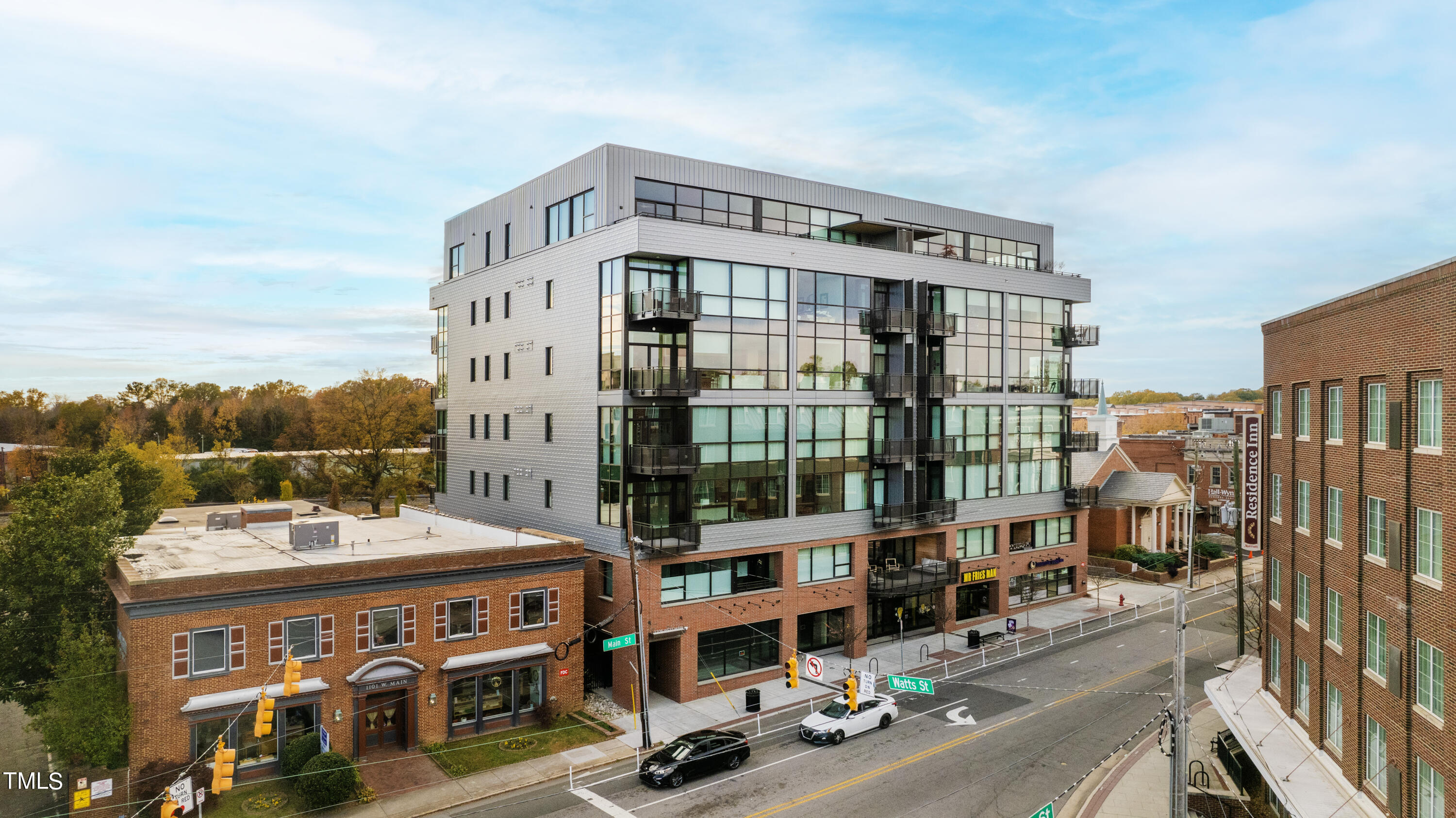 1105 W Main St Street # 402