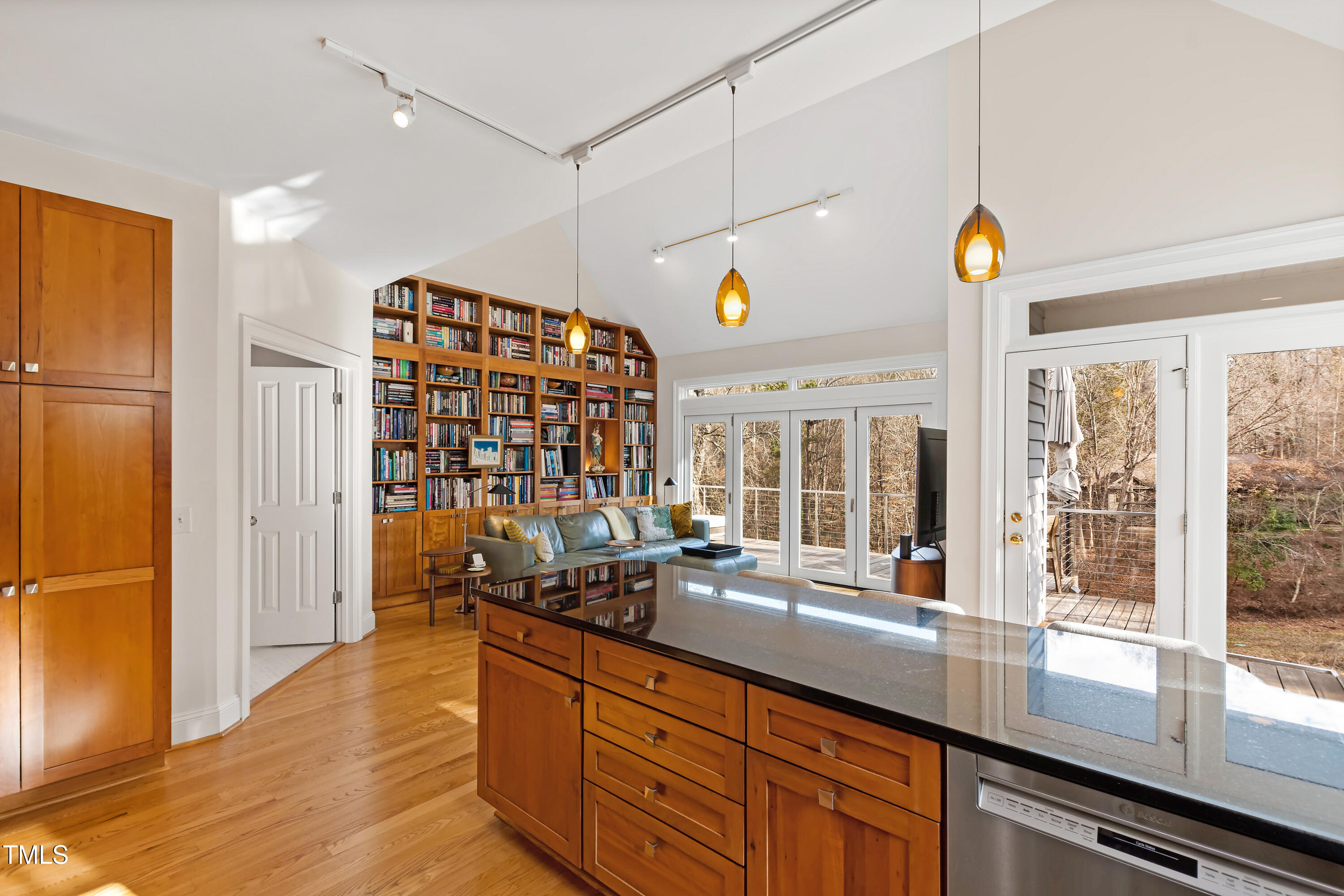 416 Hillsborough Street