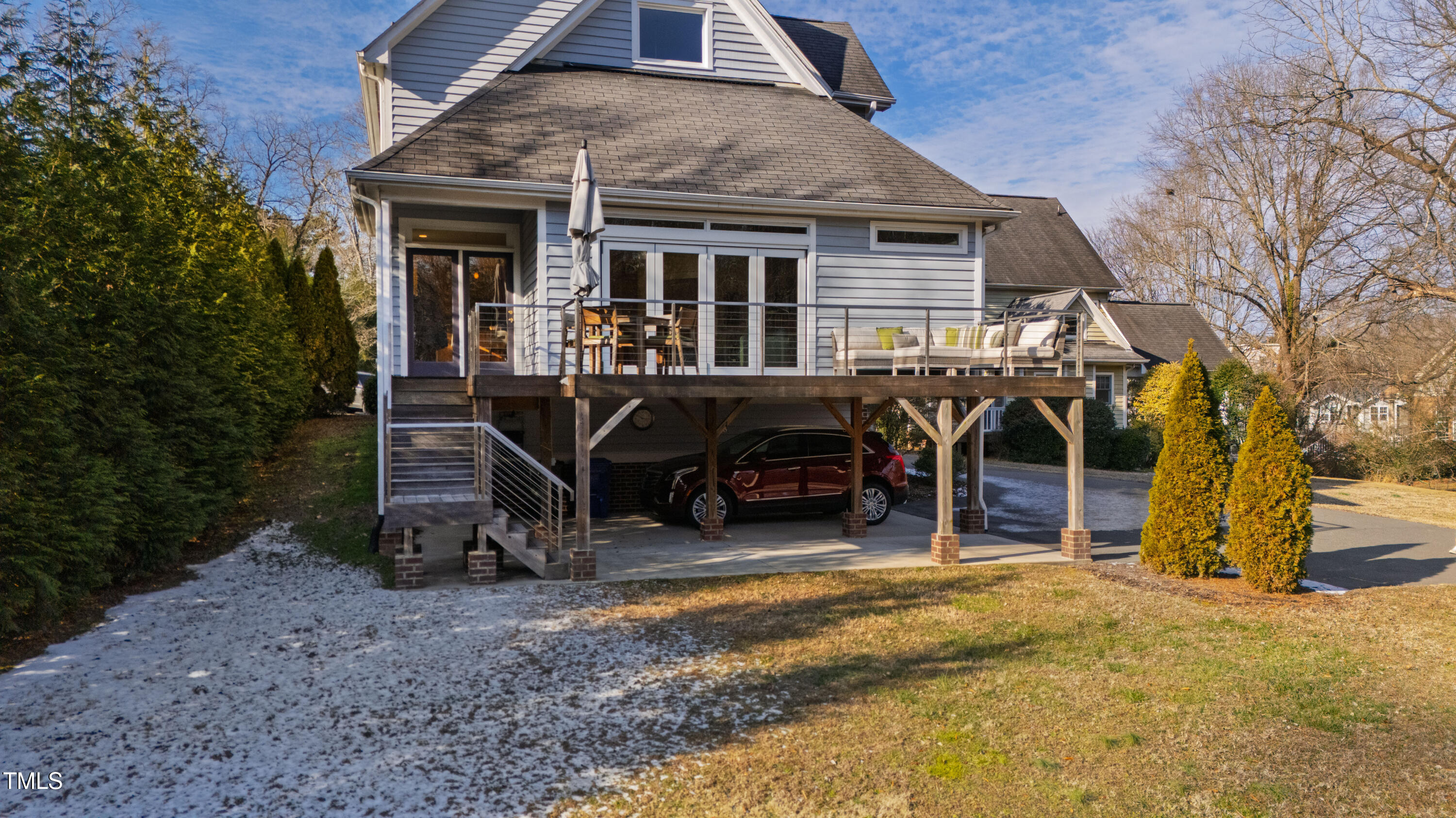 416 Hillsborough Street