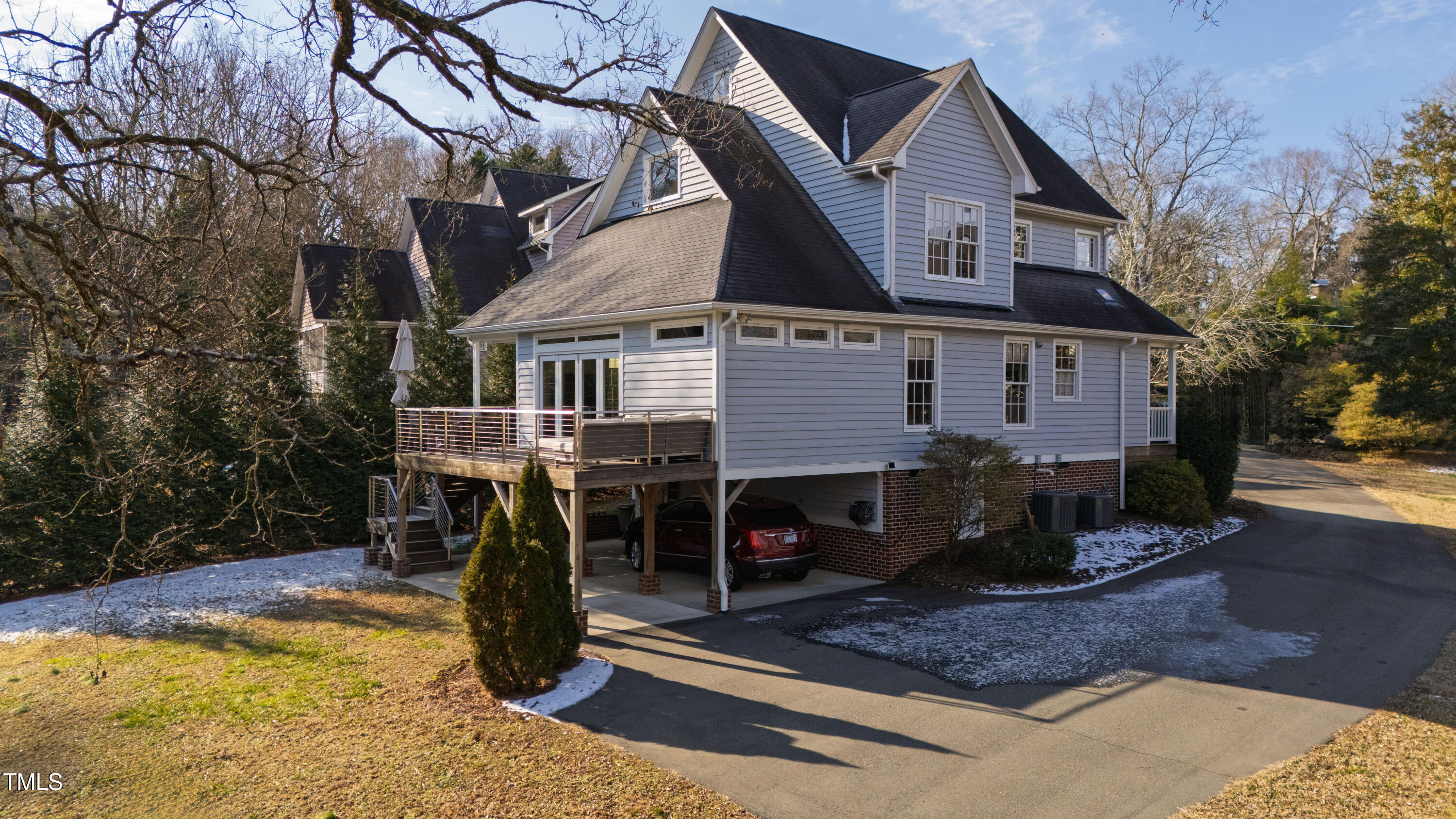 416 Hillsborough Street