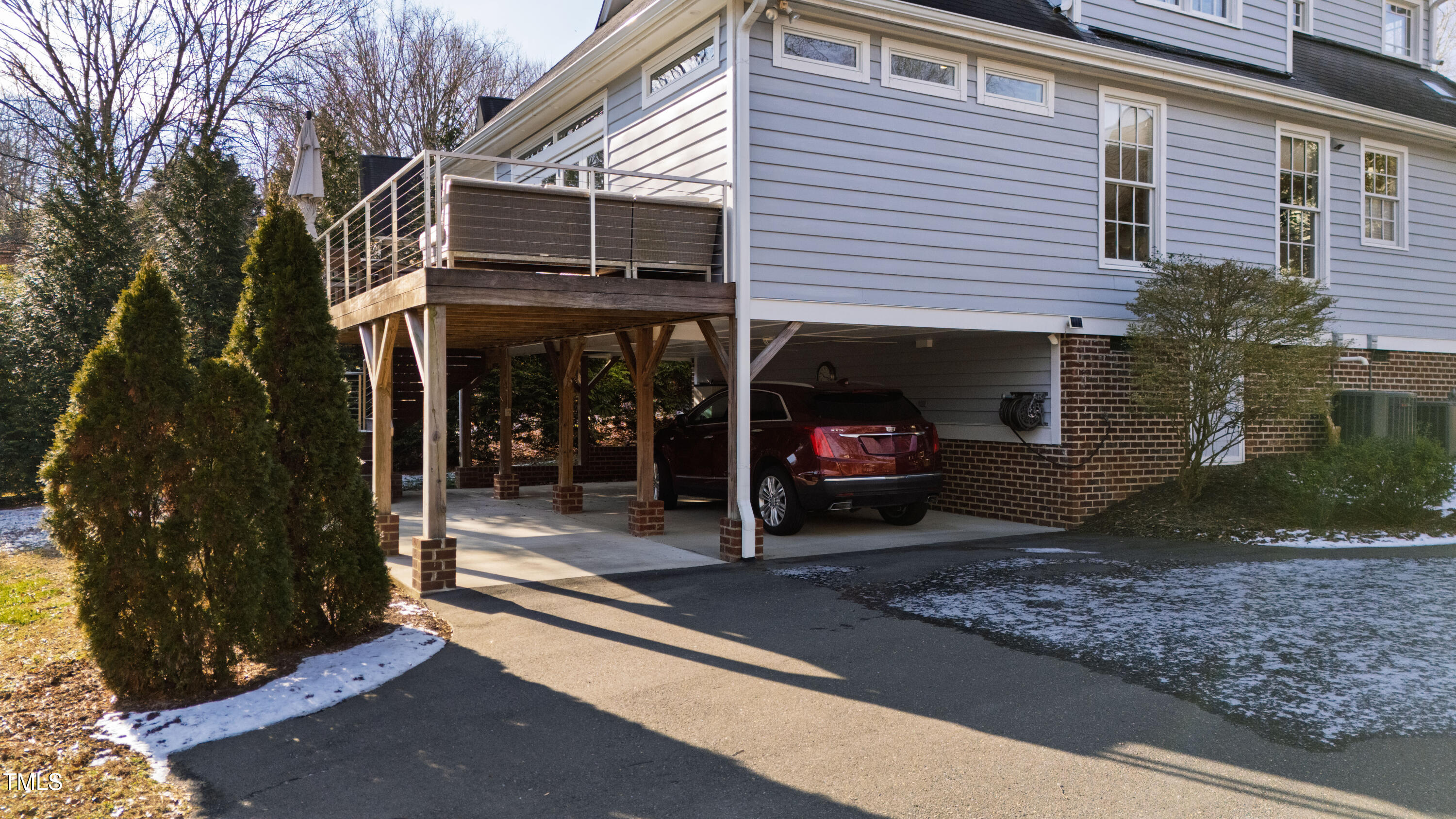 416 Hillsborough Street