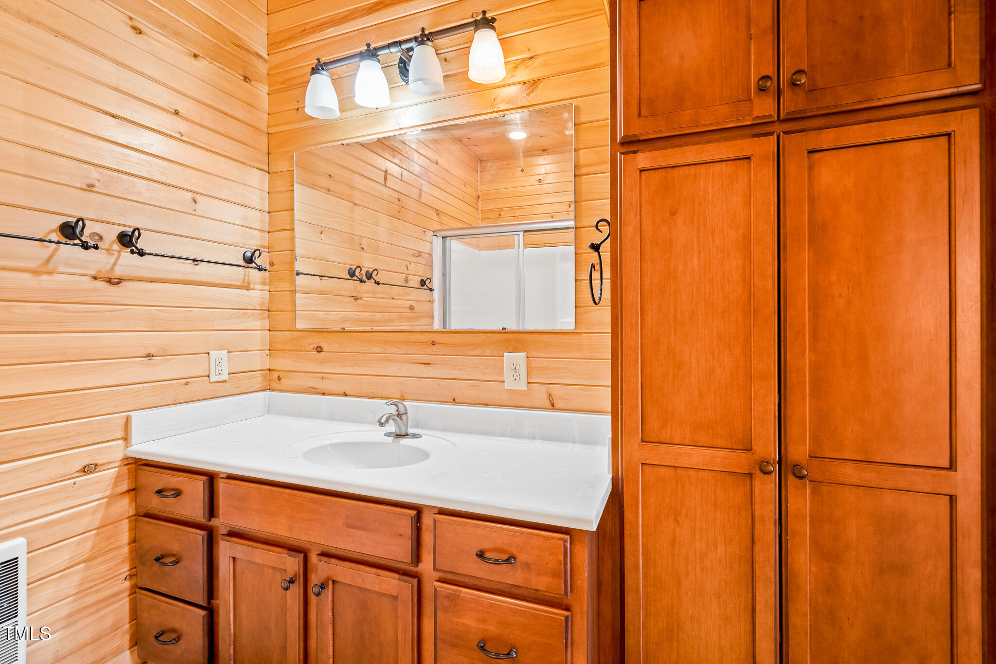 1101 Dimmocks Mill Road