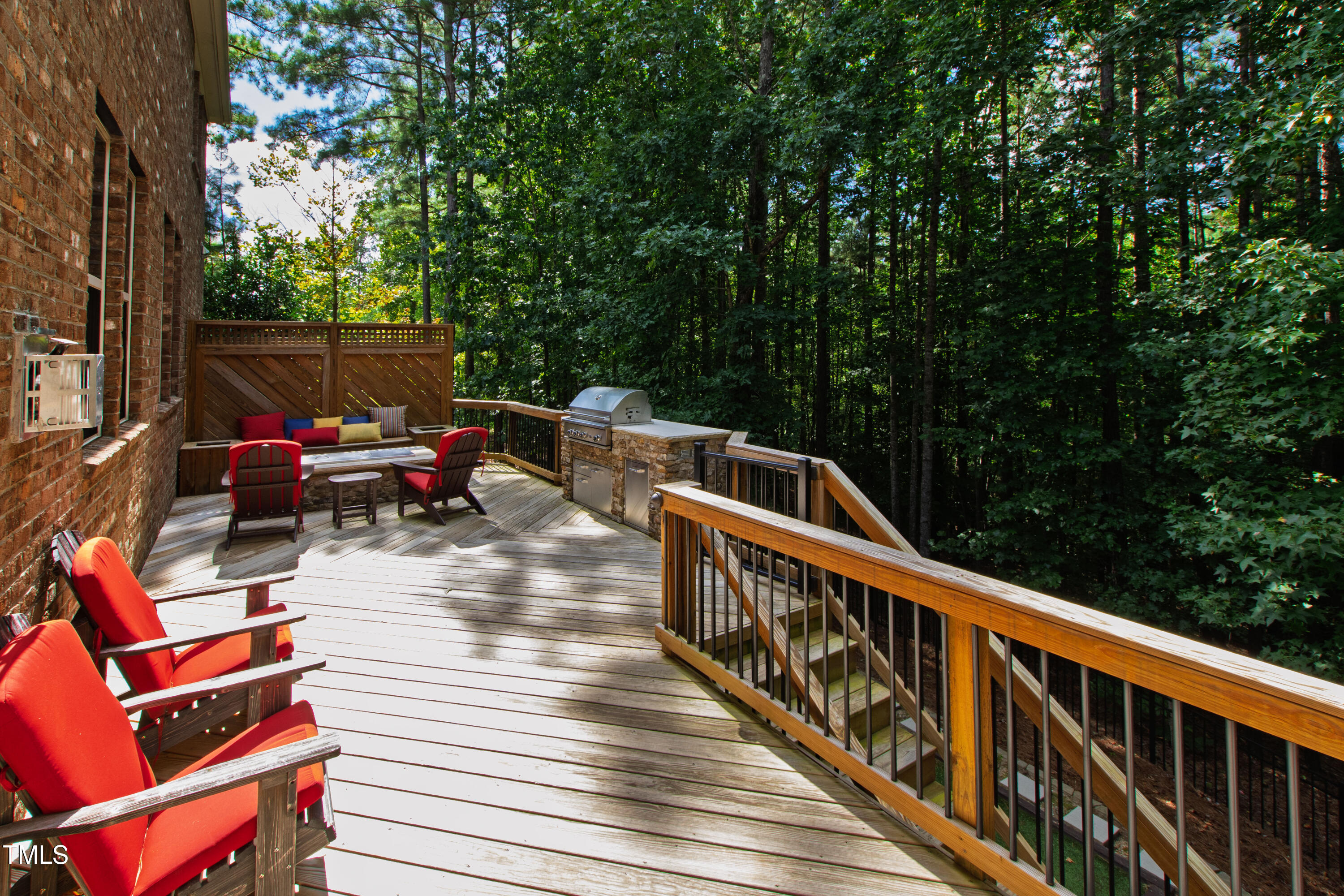 156 Stoney Creek Way