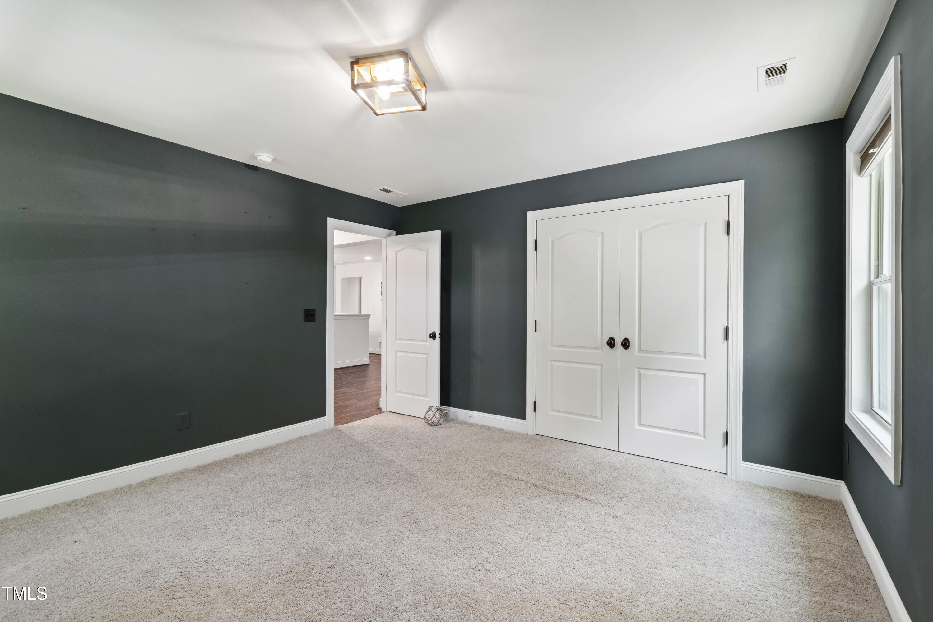 156 Stoney Creek Way
