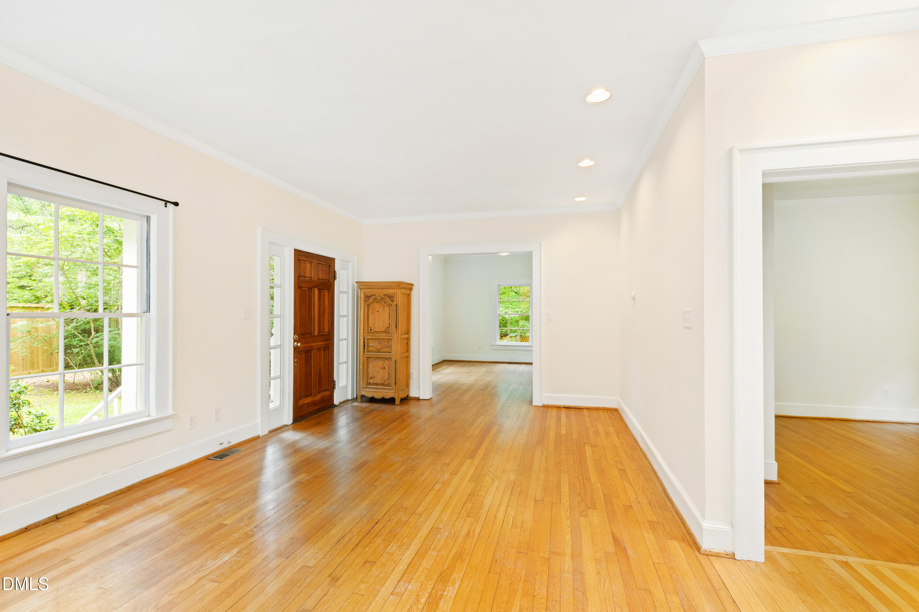 106 S Christopher Road