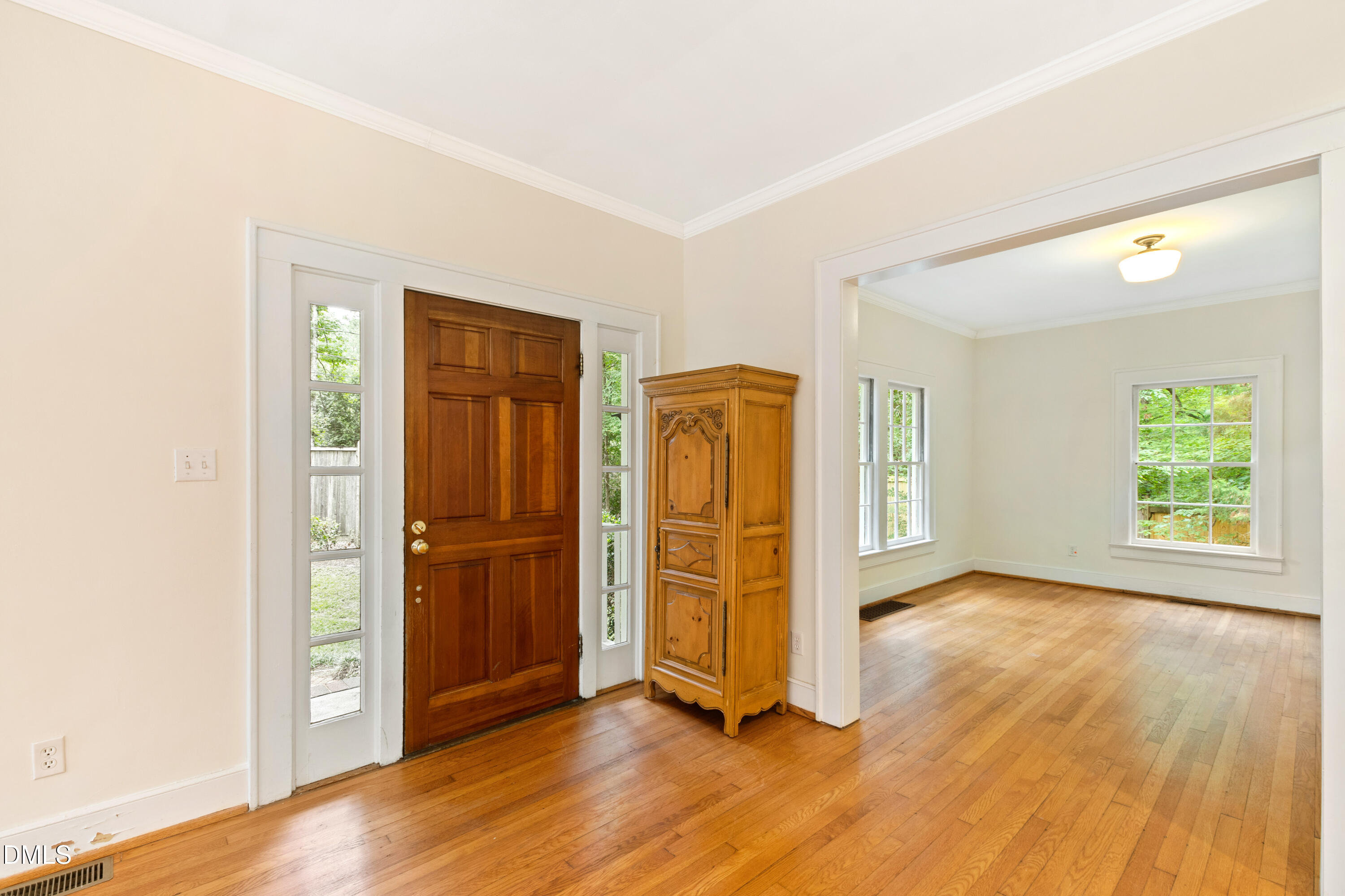 106 S Christopher Road
