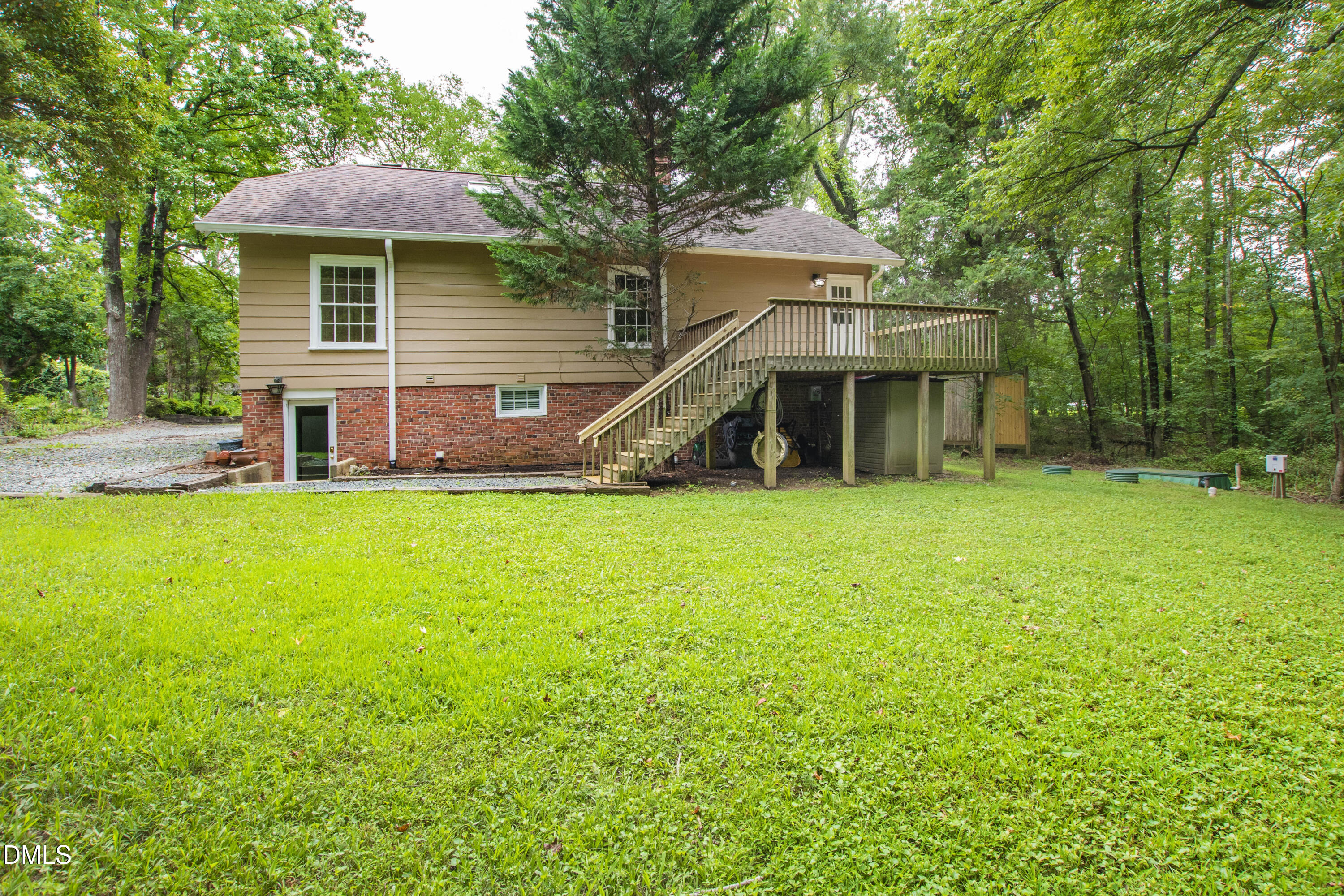 106 S Christopher Road