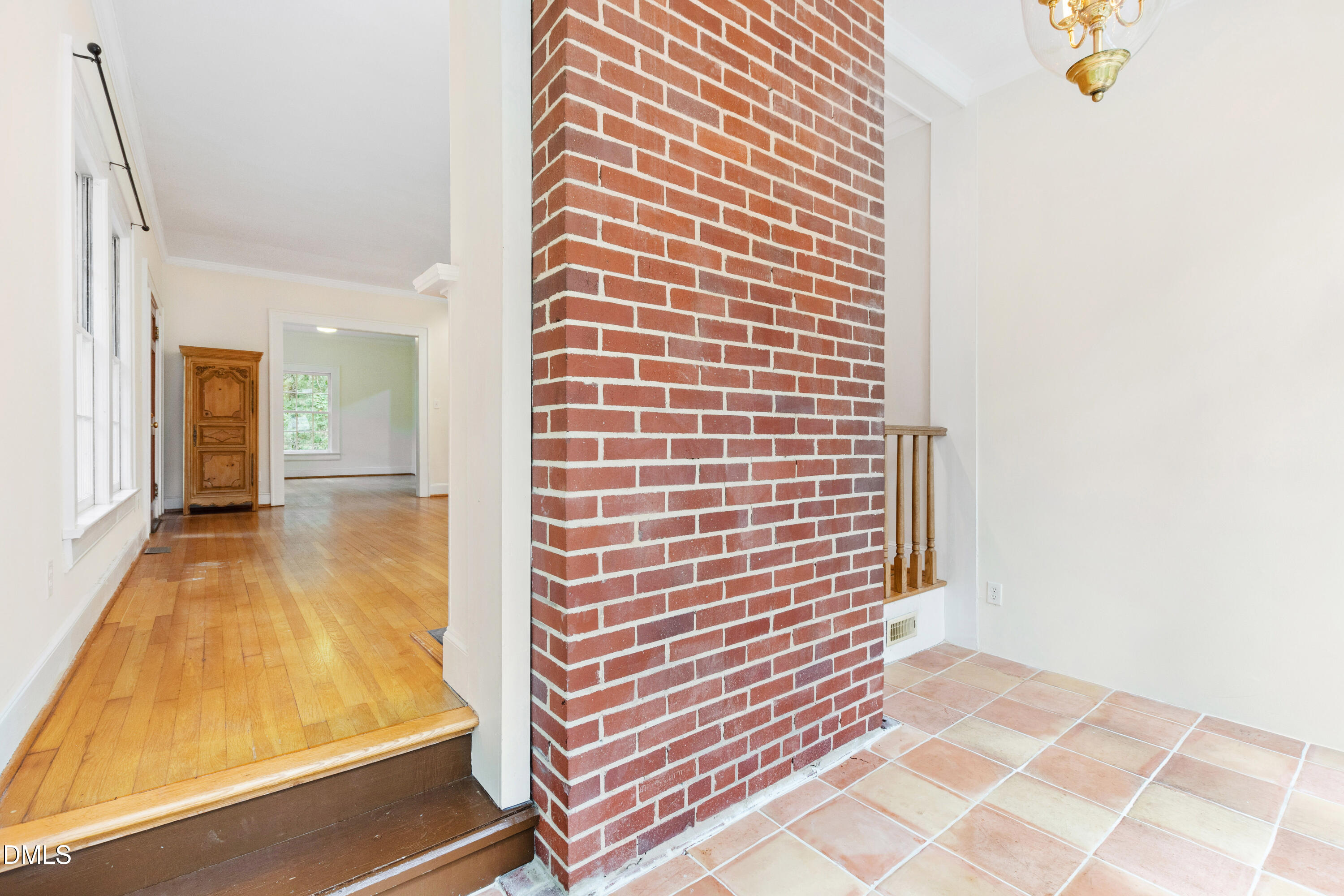 106 S Christopher Road