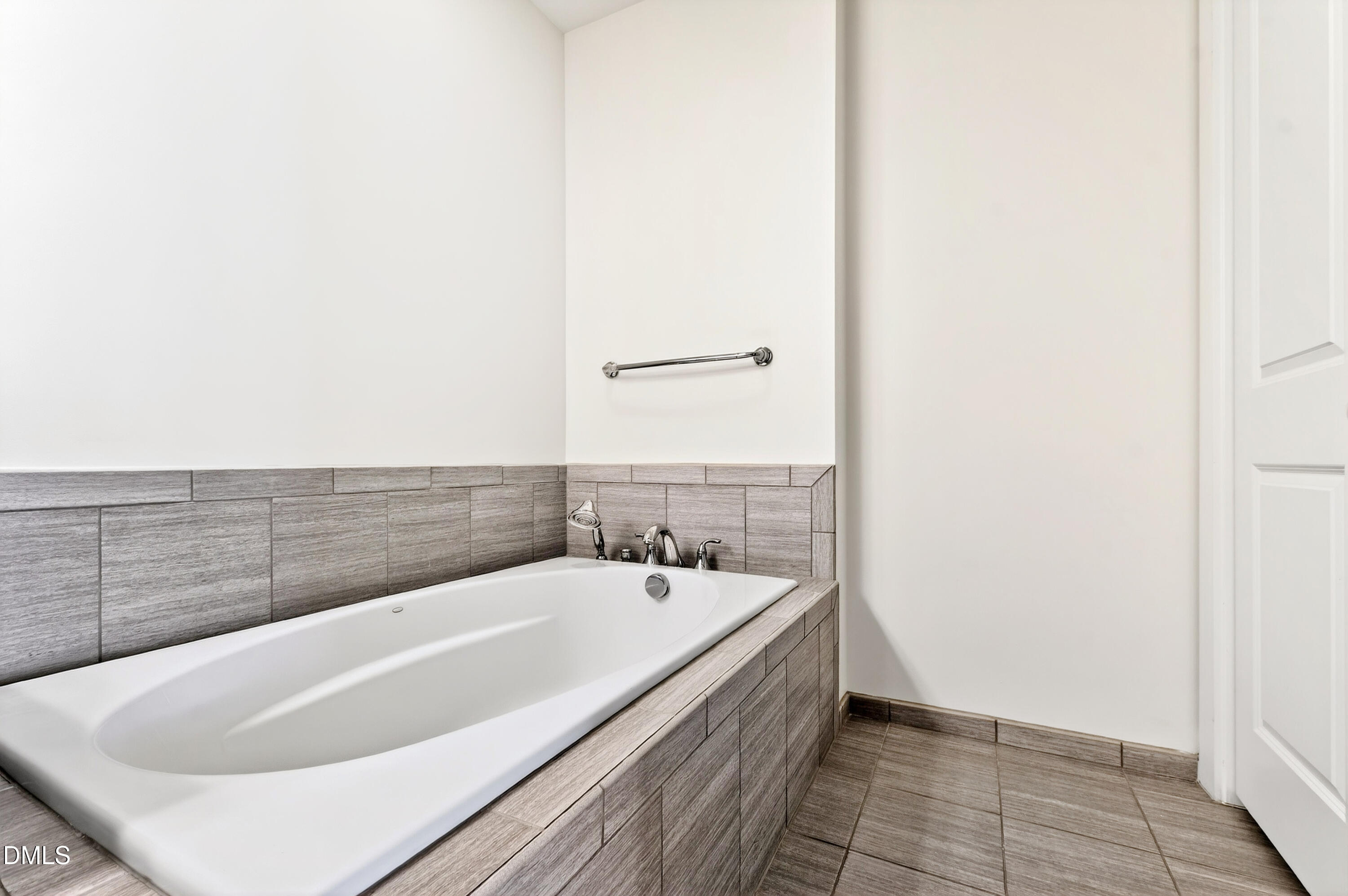 140 W Franklin Street Unit 310