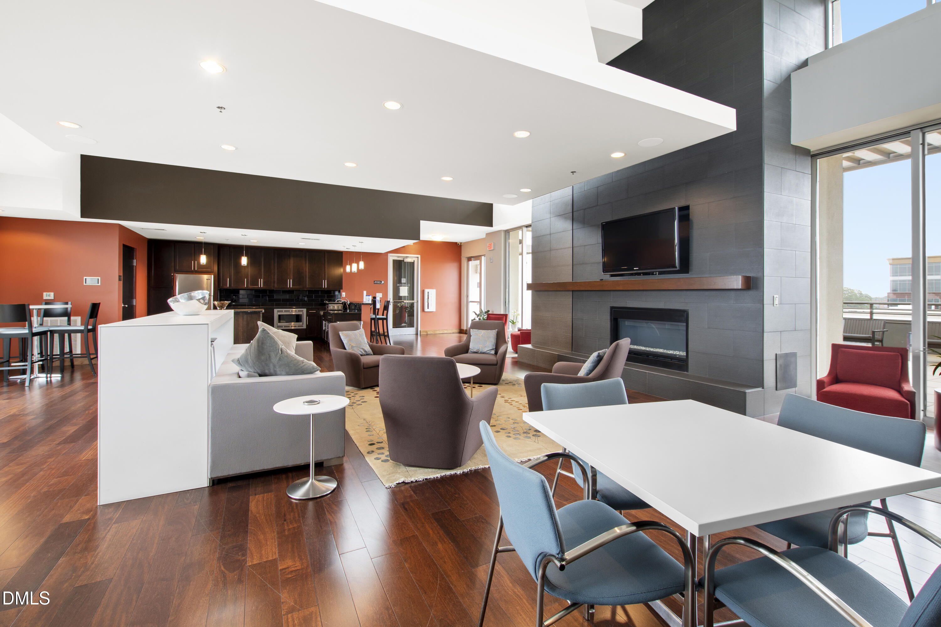 140 W Franklin Street Unit 310