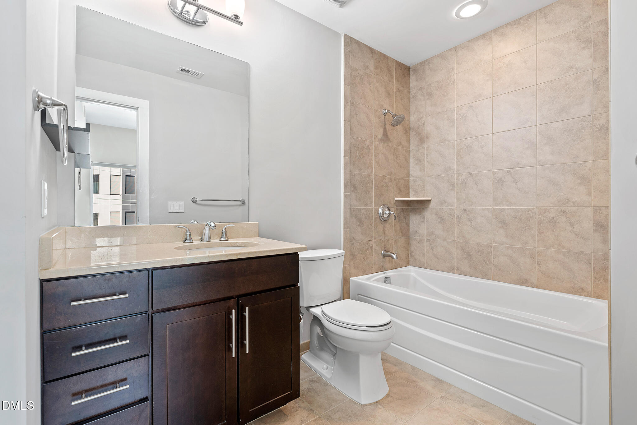 140 W Franklin Street Unit 307