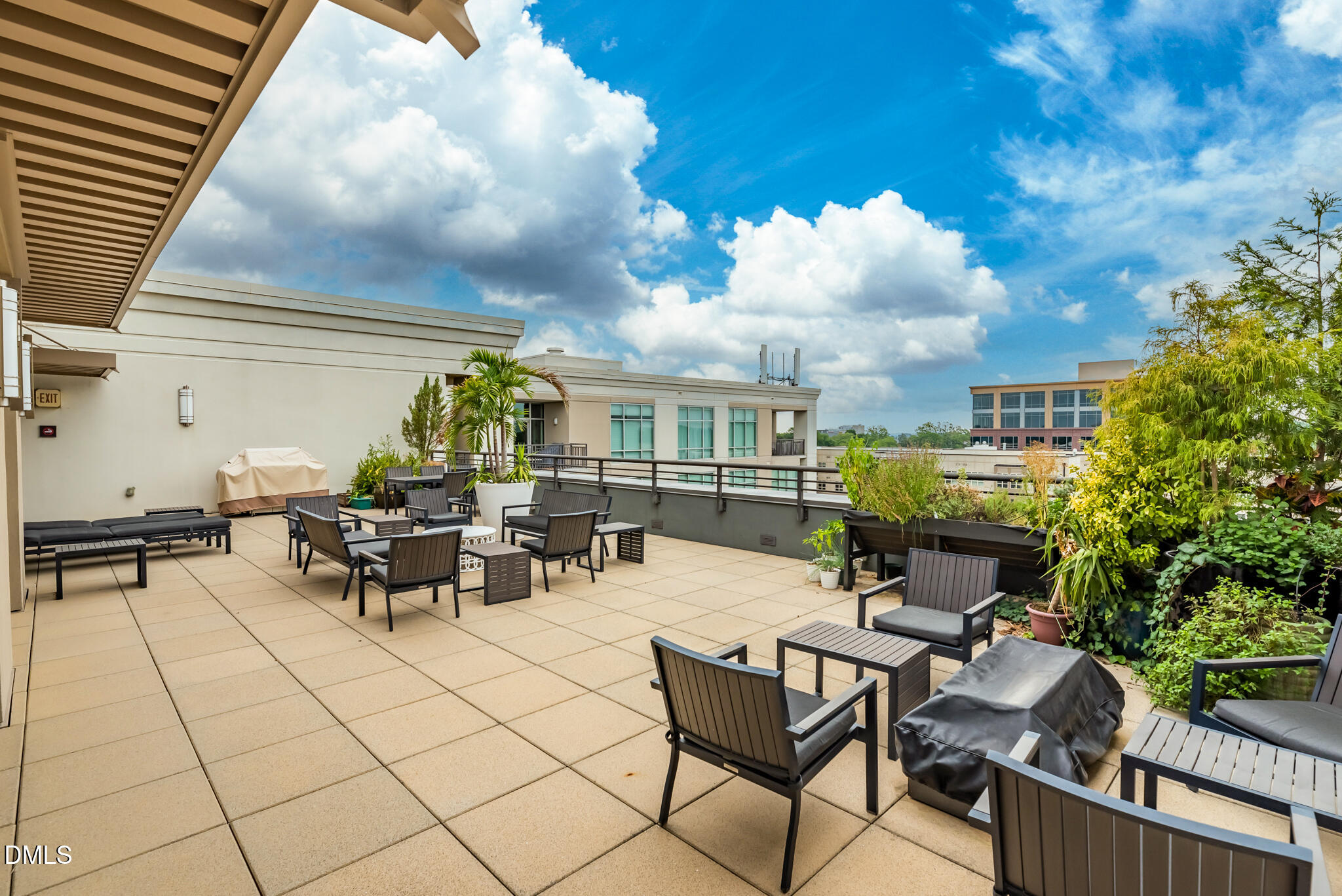 140 W Franklin Street Unit 307