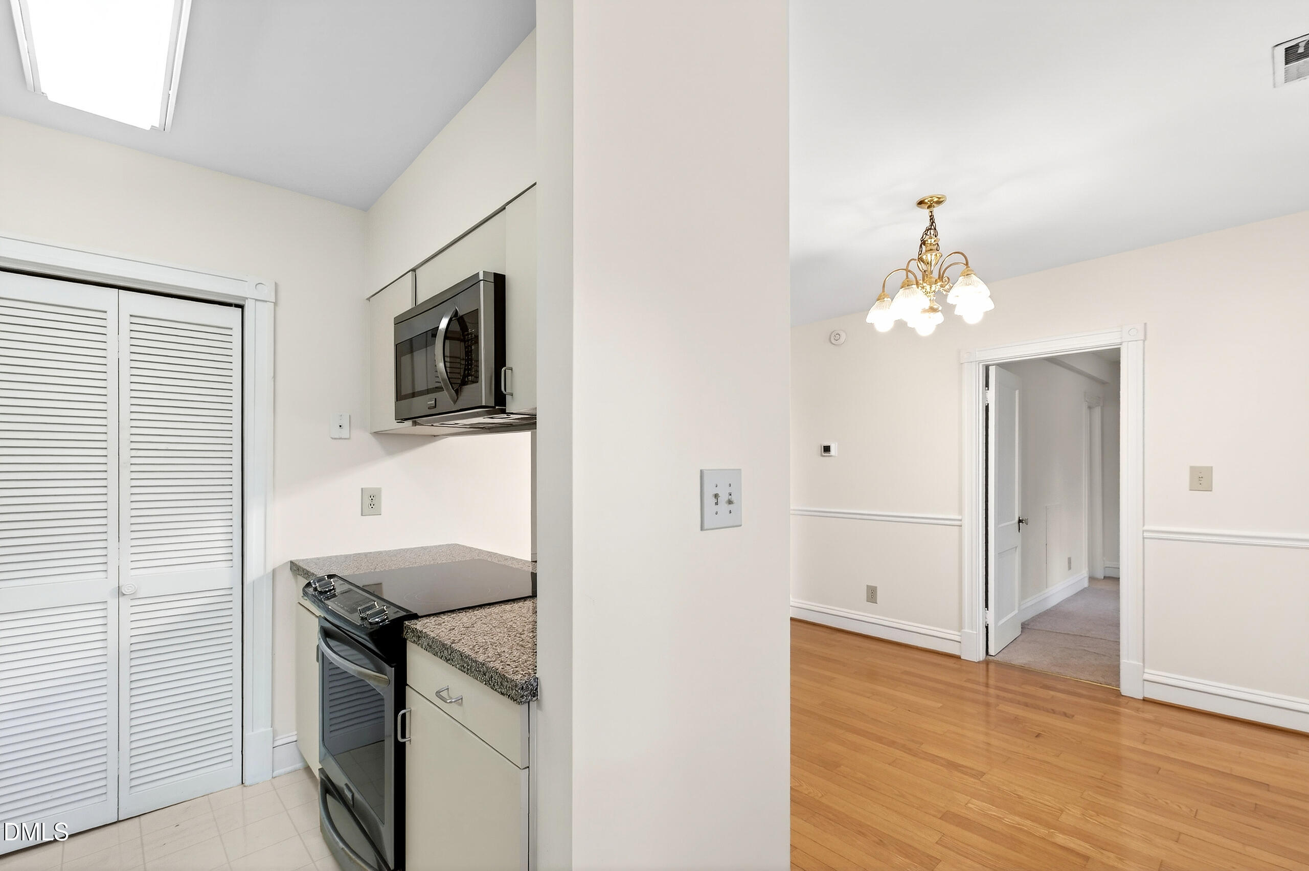 235 Mccauley Street Unit 3c