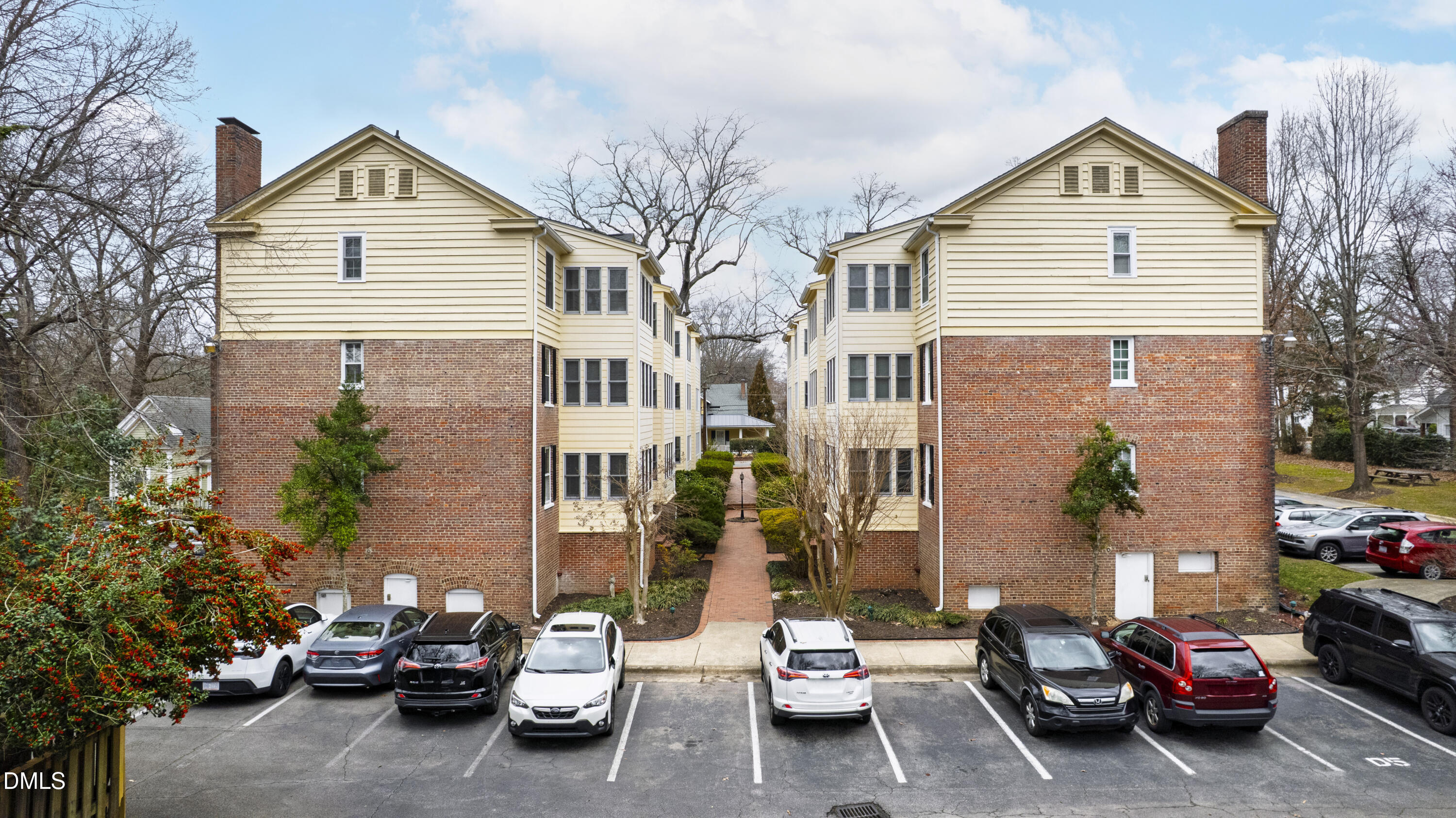 235 Mccauley Street Unit 3c