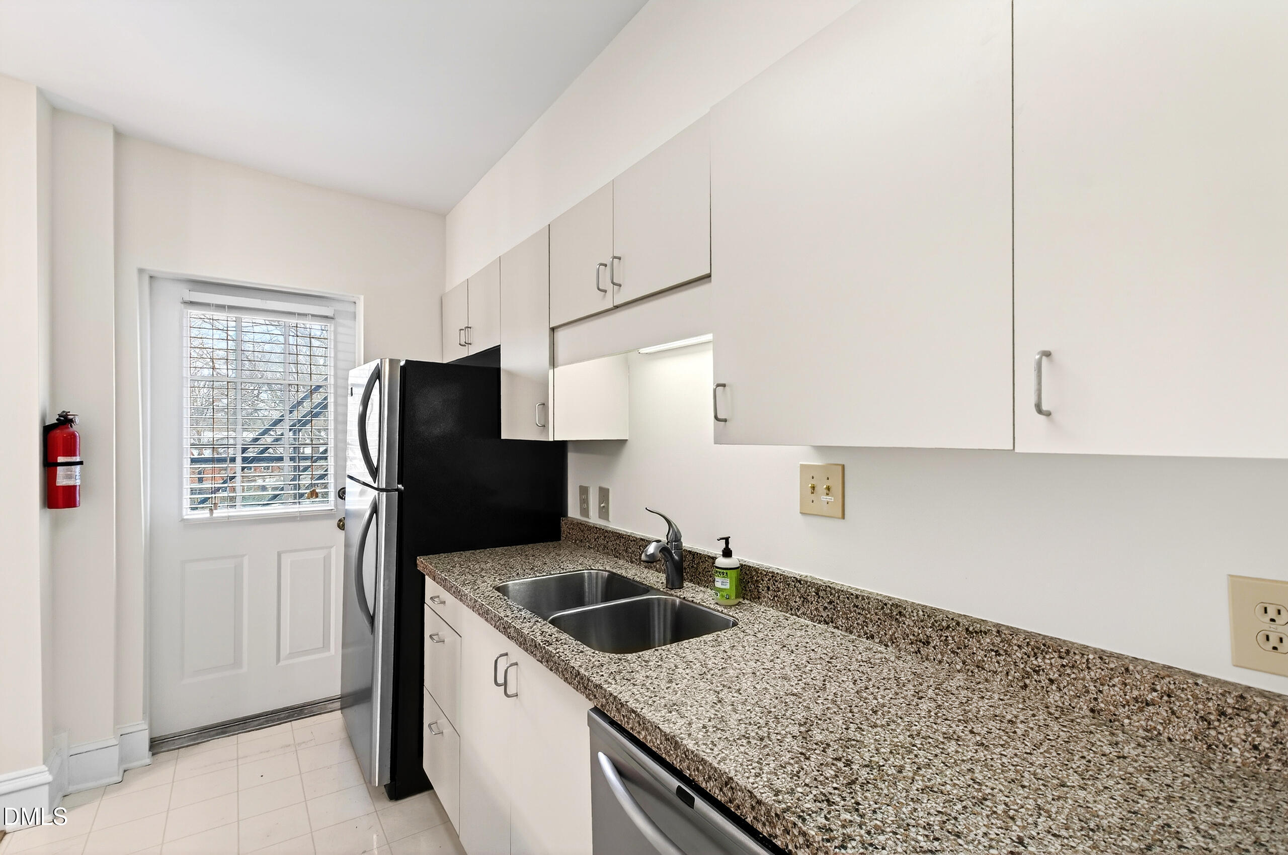 235 Mccauley Street Unit 3c