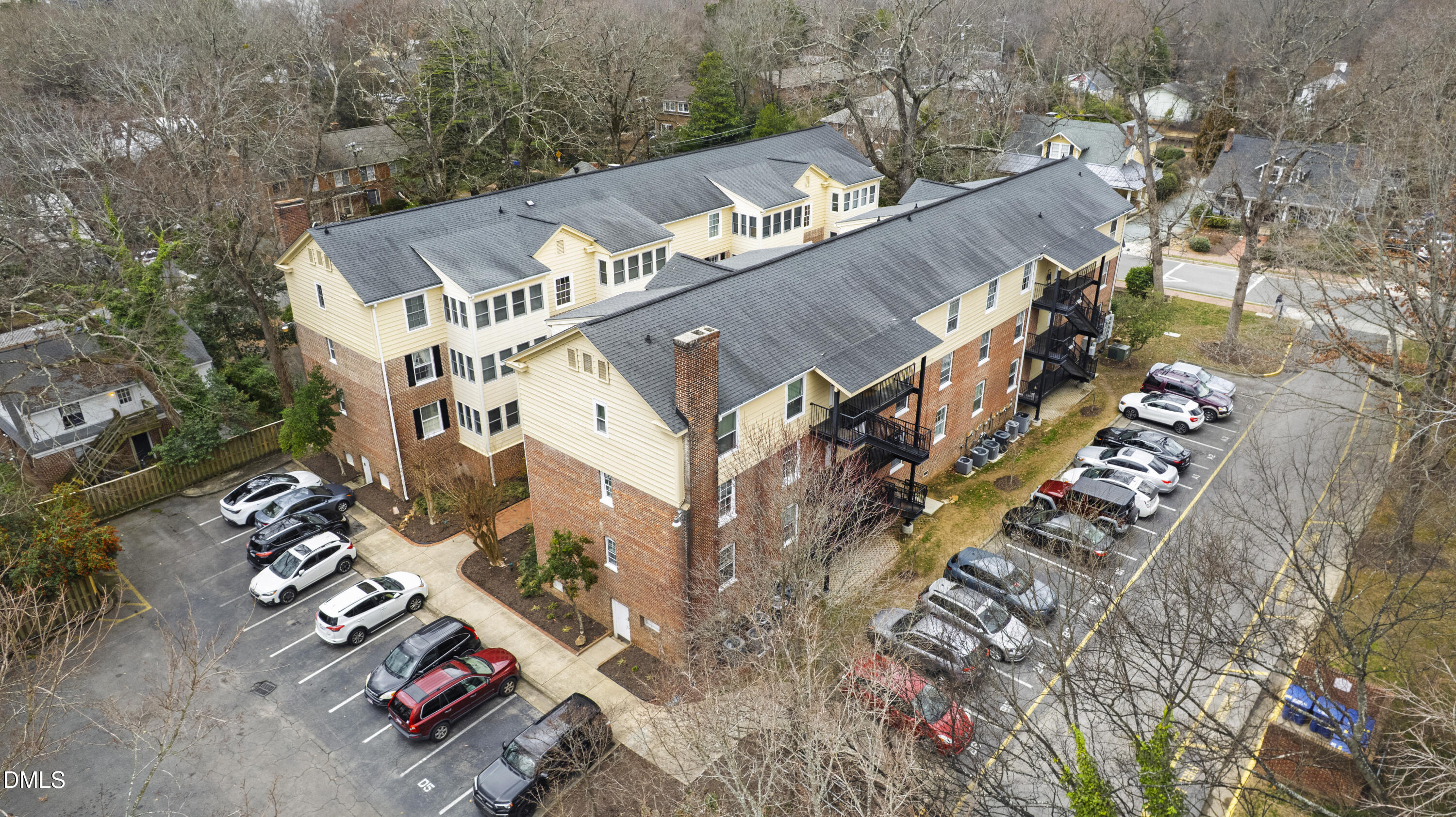 235 Mccauley Street Unit 3c