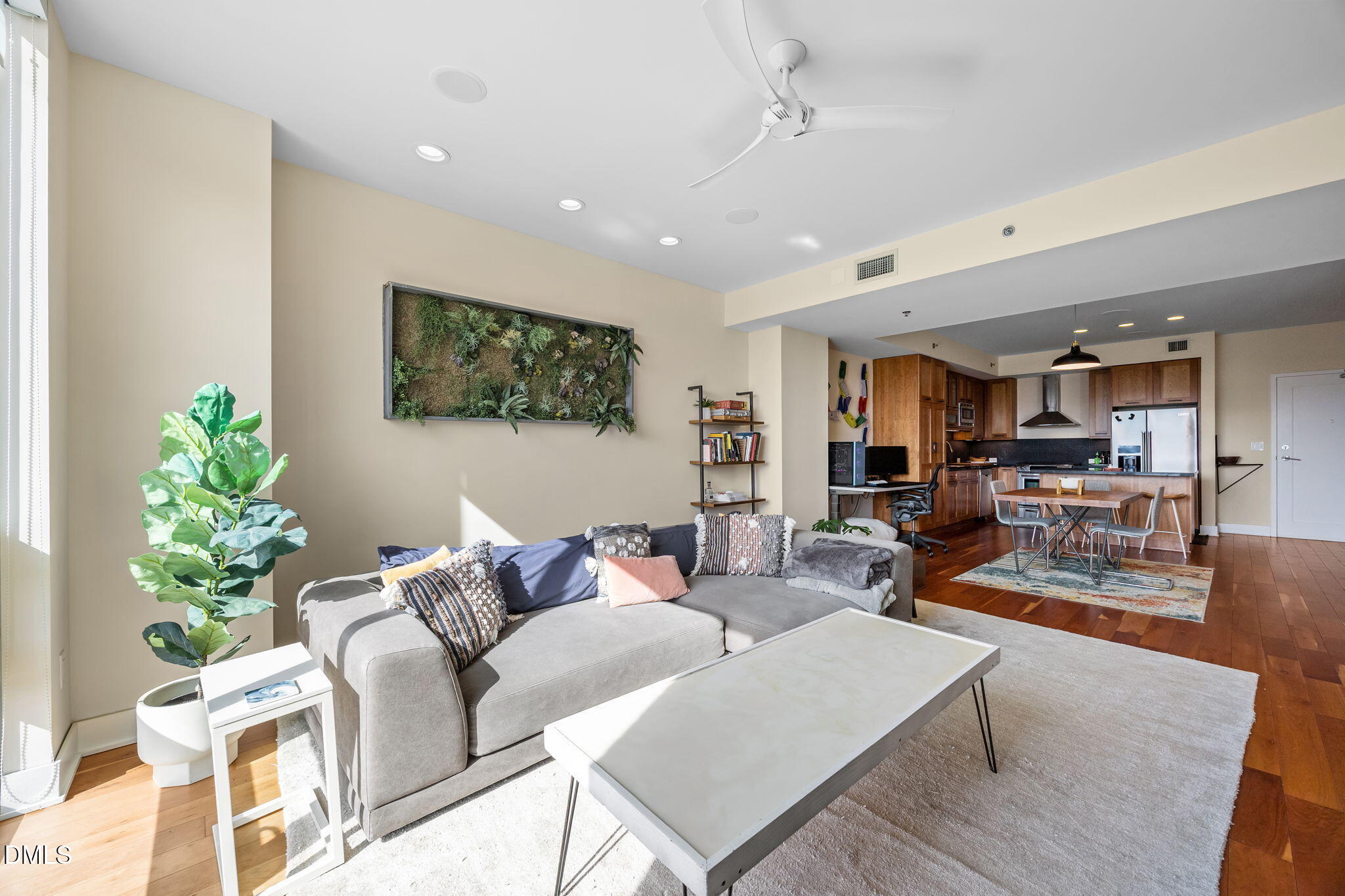 601 W Rosemary Street Unit 319