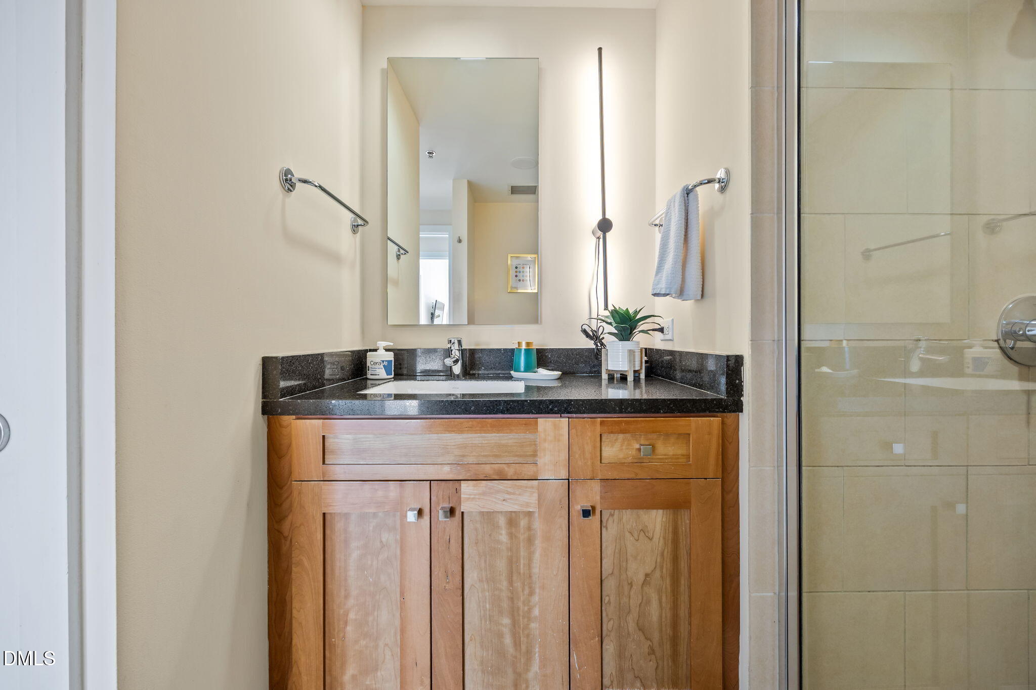 601 W Rosemary Street Unit 319