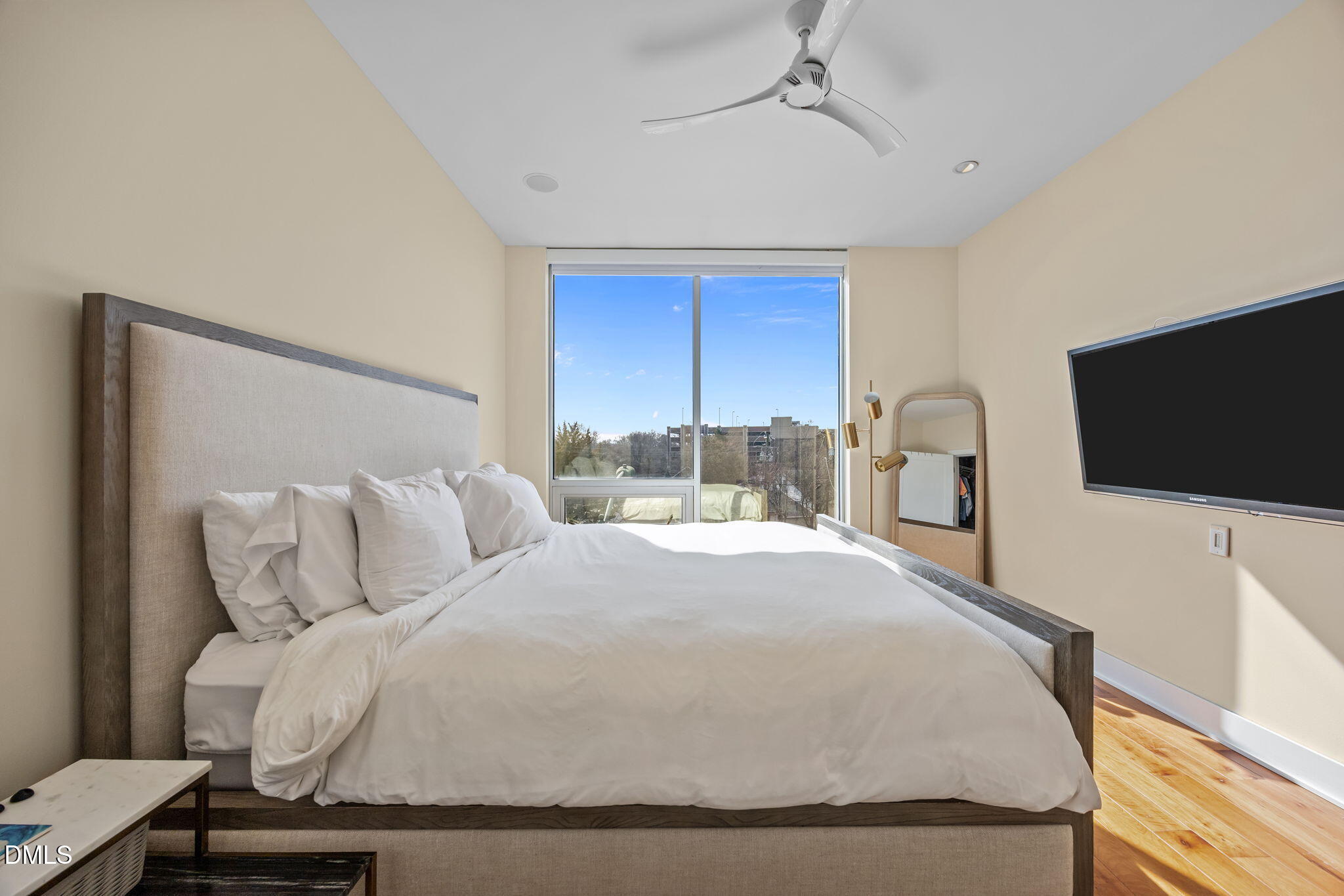 601 W Rosemary Street Unit 319