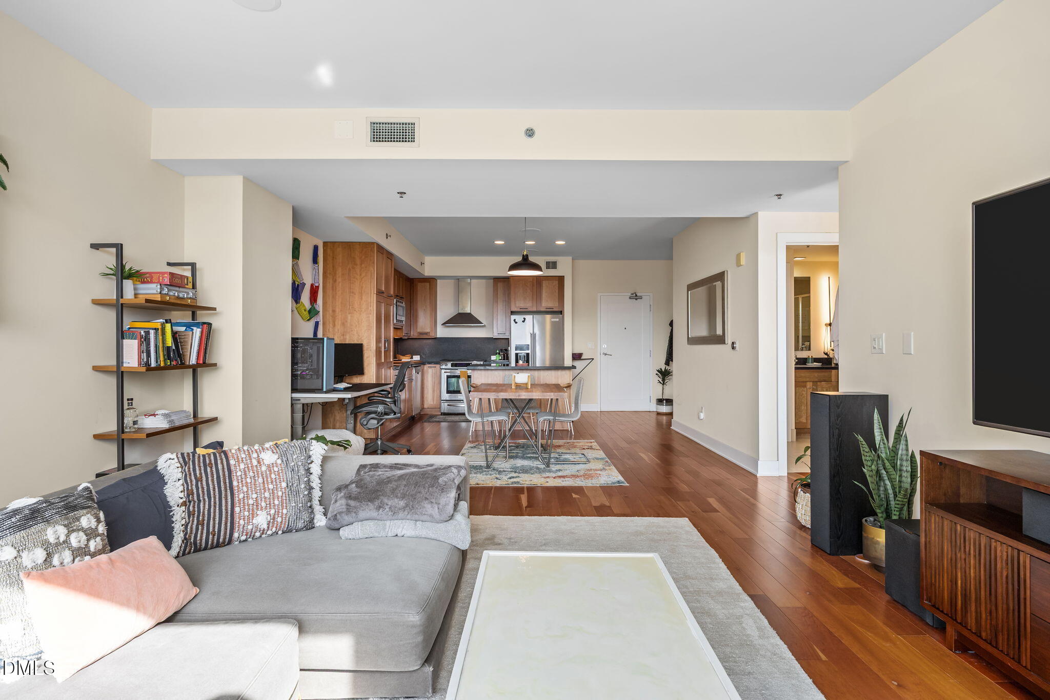 601 W Rosemary Street Unit 319