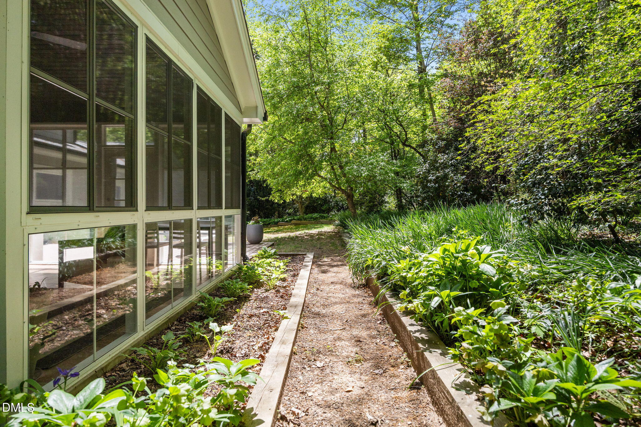 8 Sedgewood Road