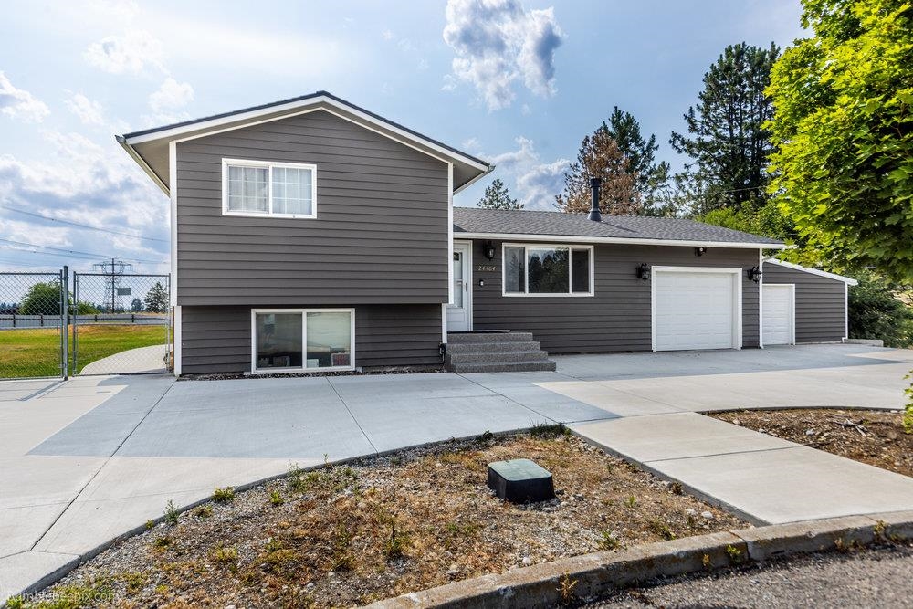 24404 E Roxanne Ave, Newman Lake, WA 99025
