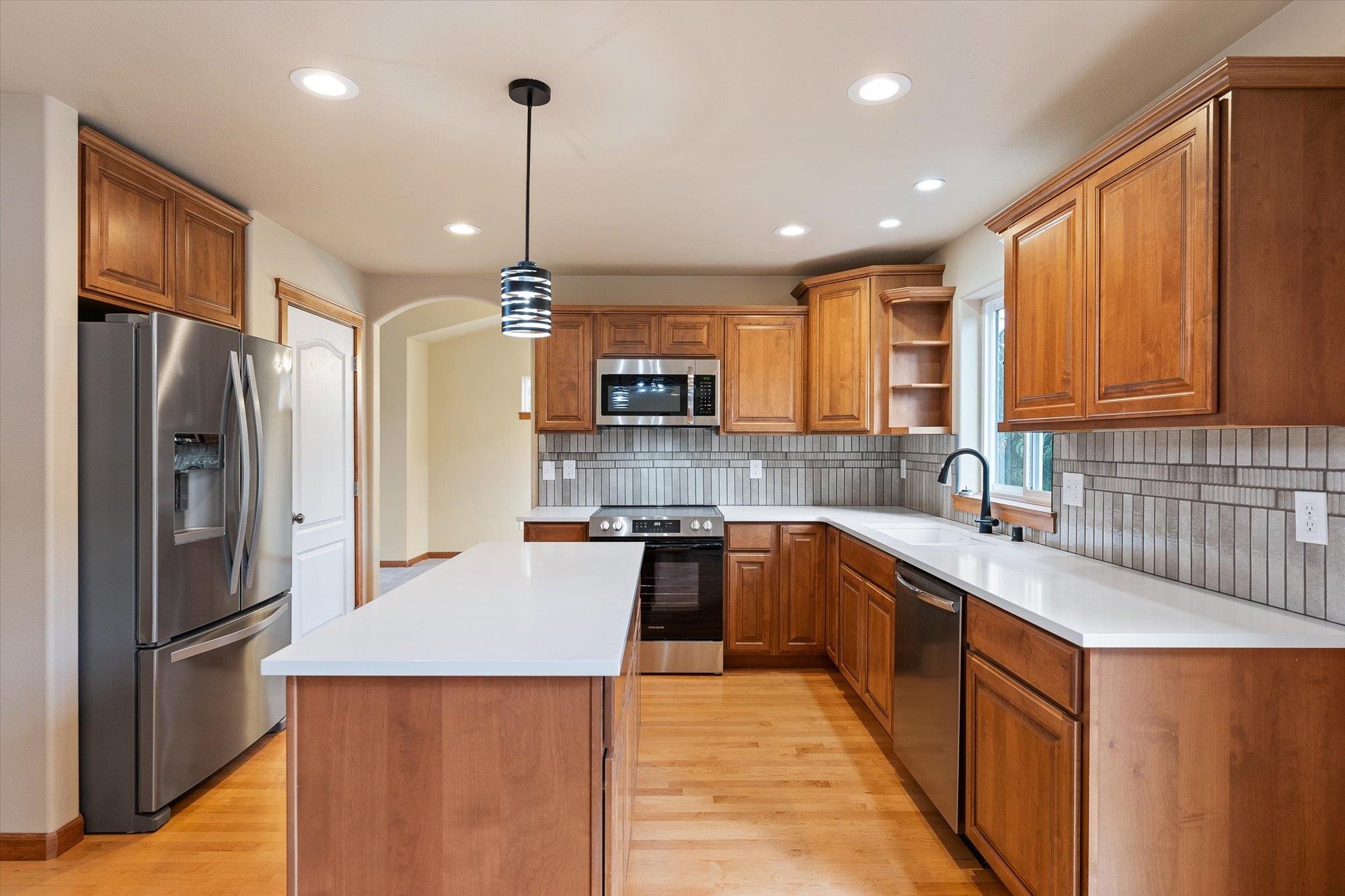 2503 W Saint Thomas More Way