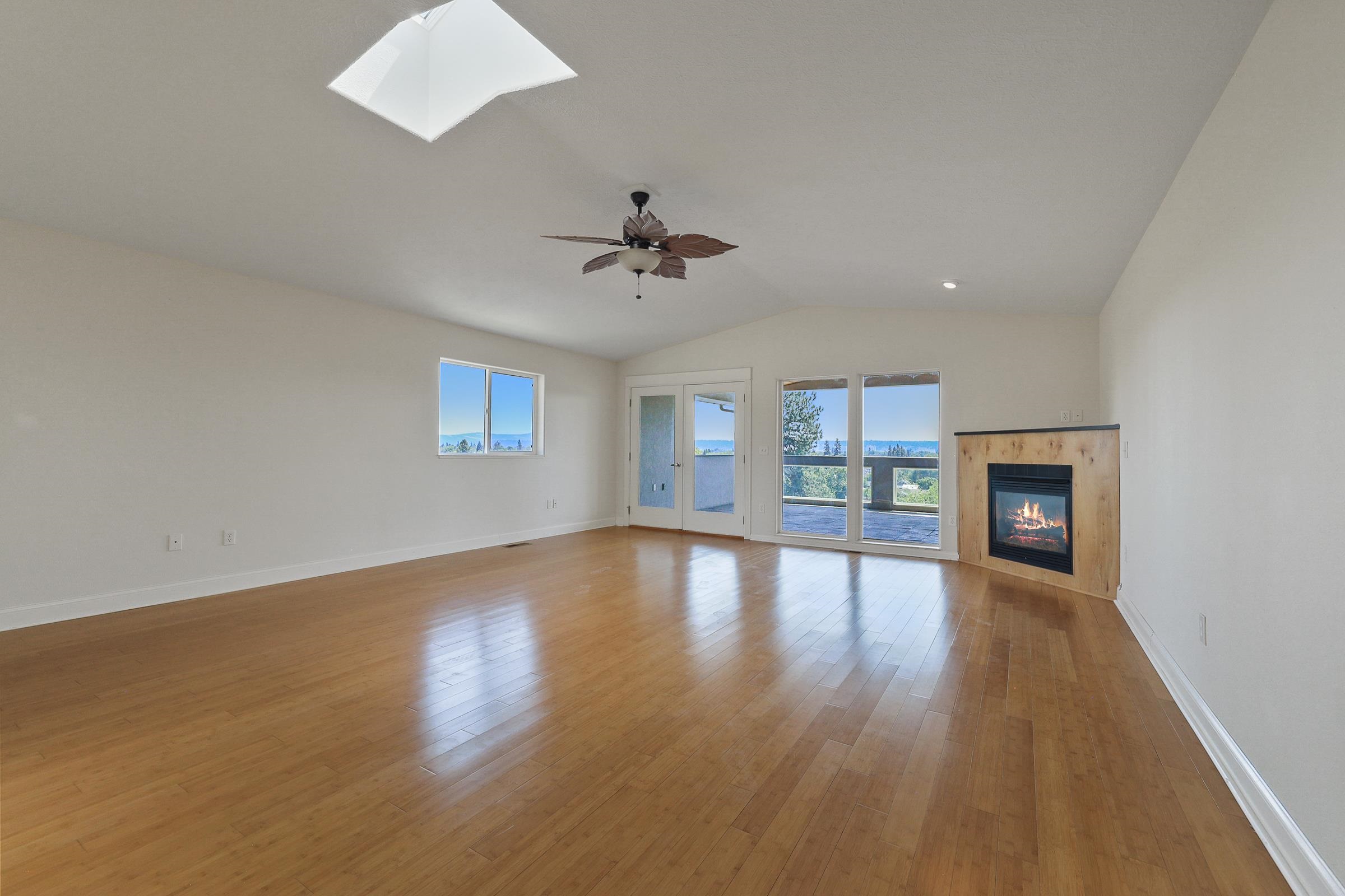 Photo 3 of 1426 W Cora Ct