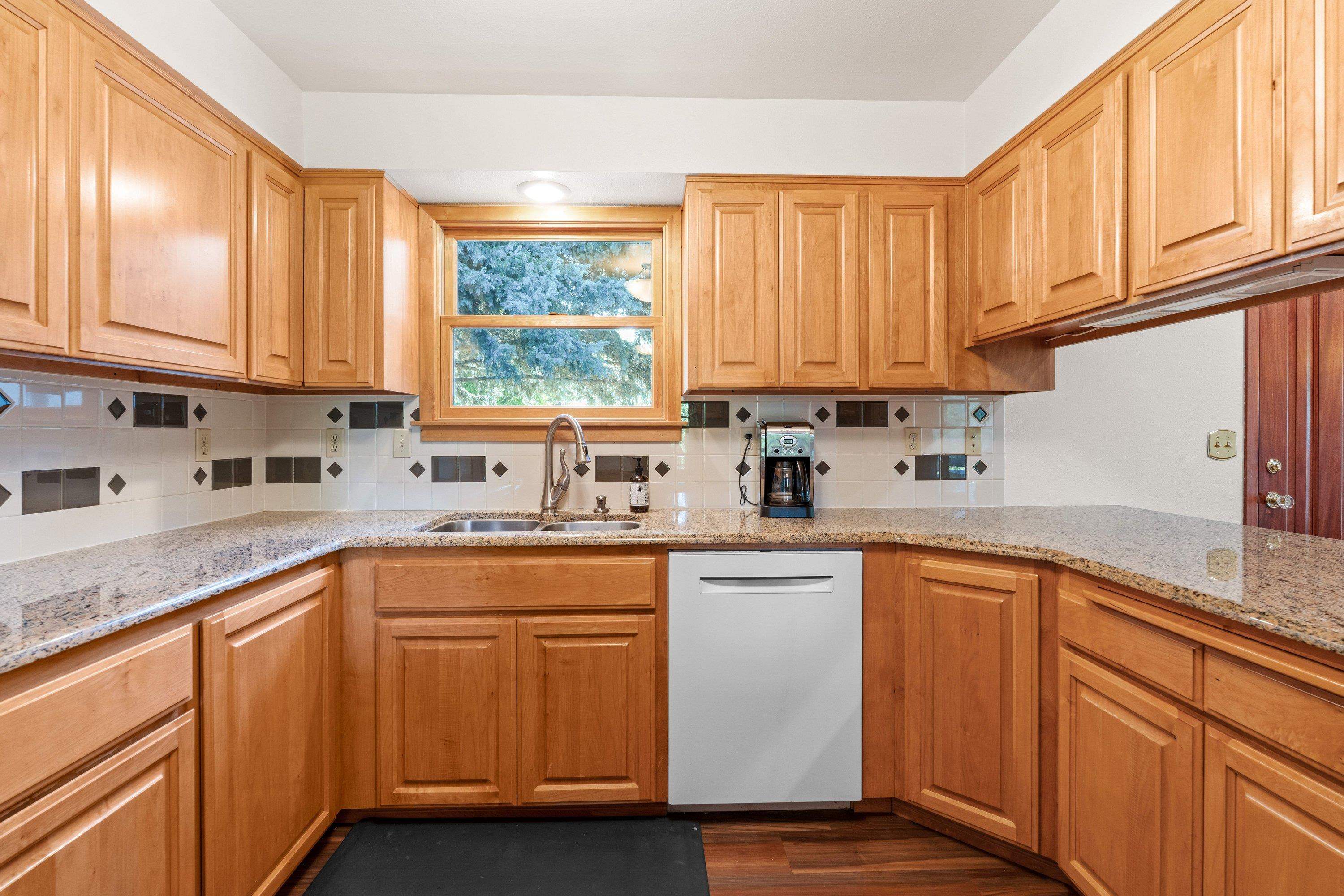 3321 N Molter Rd